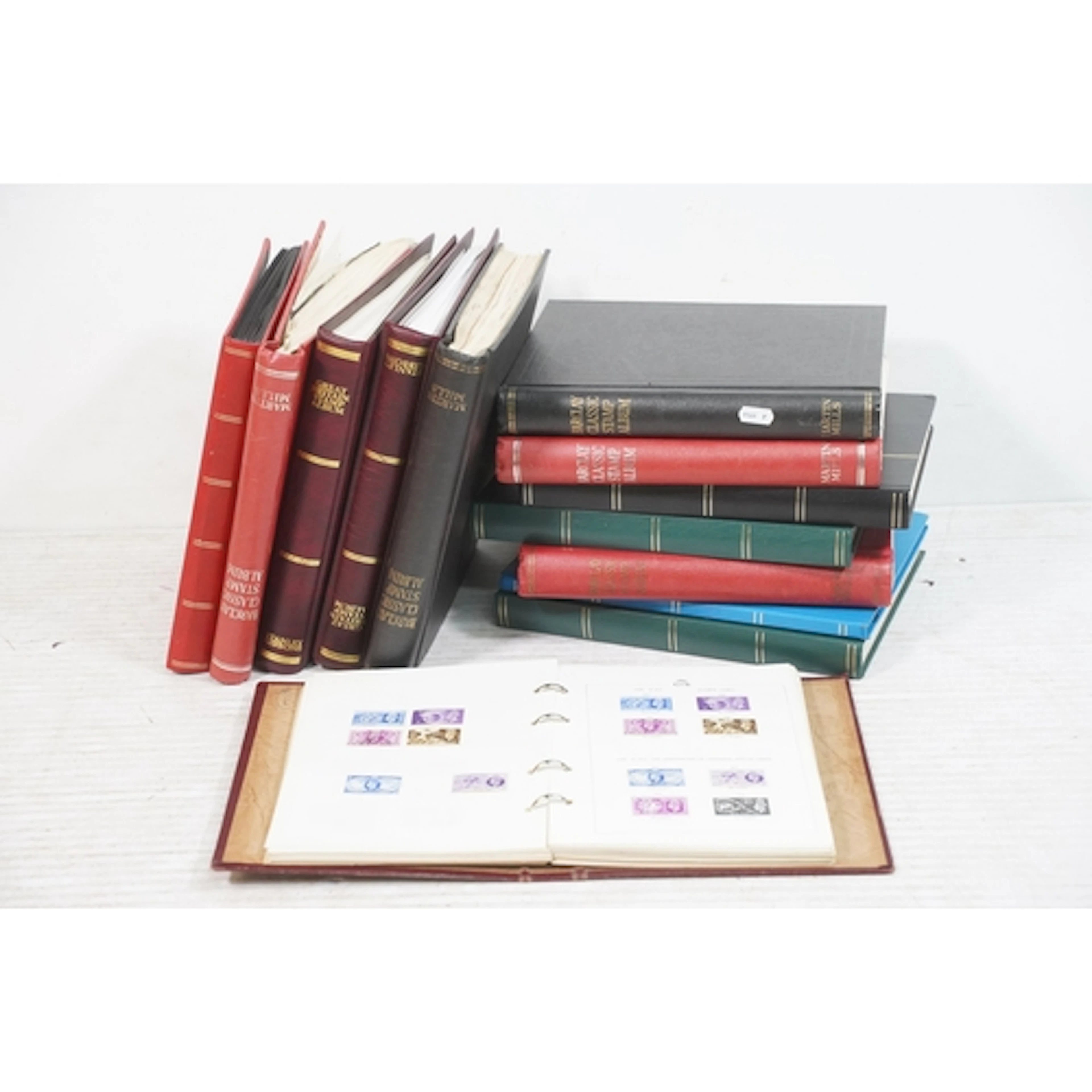 Large collection of stamps, to comprise GB, Commonwealth and...