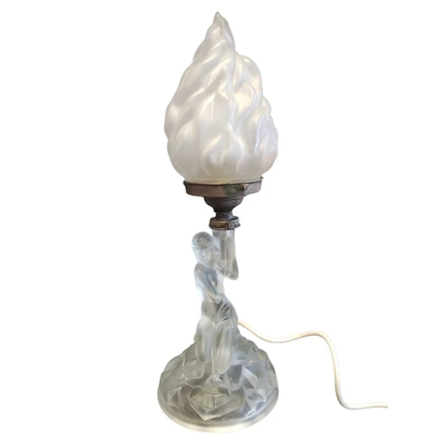 20th century Art Deco style frosted glass table lamp. Featur...