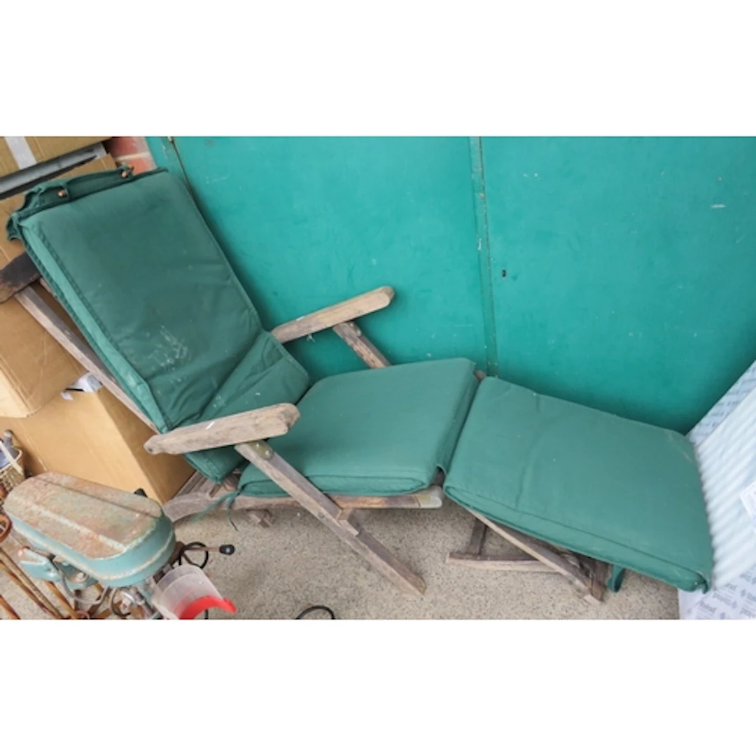 Wooden Steamer Chair with green matching cushion