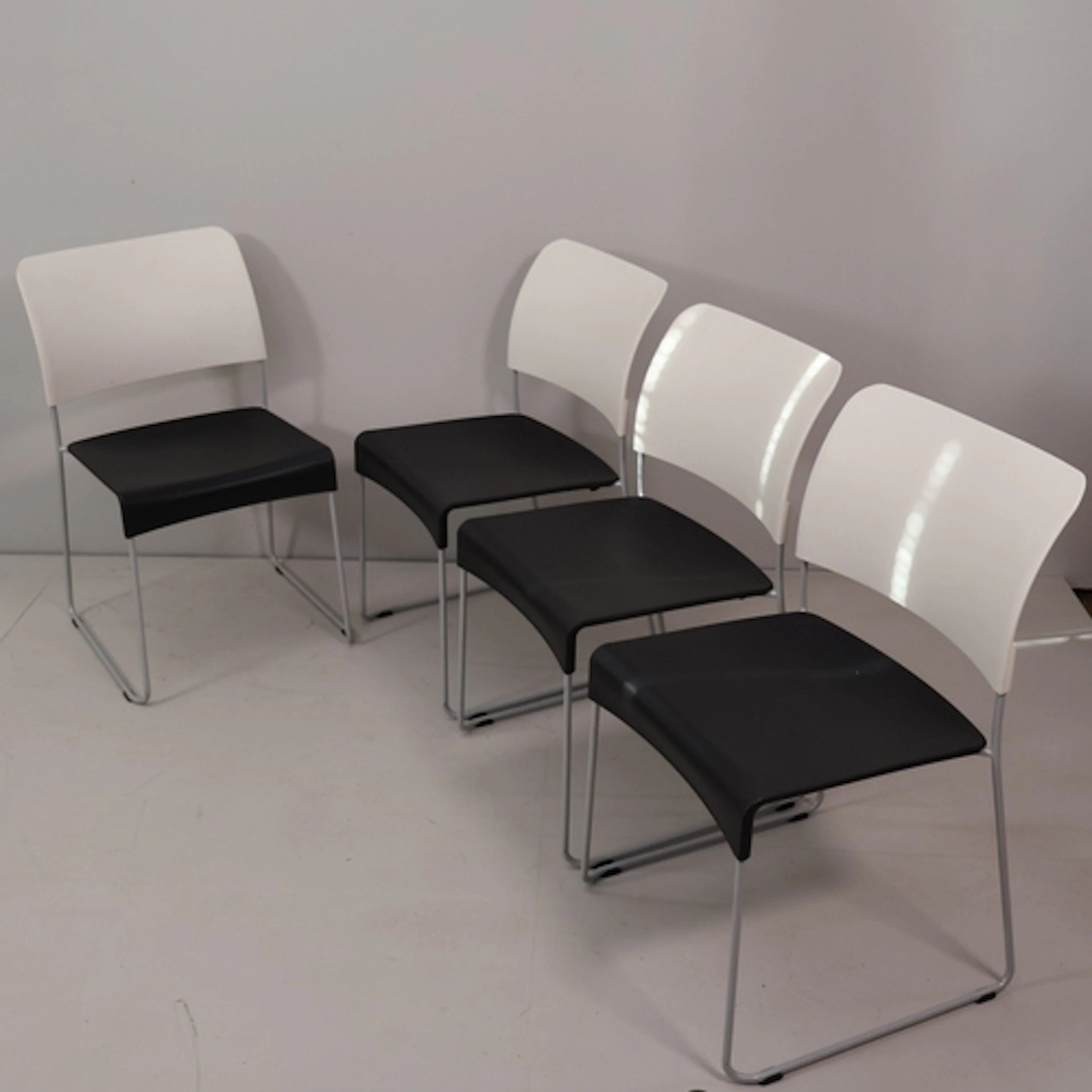 Jasper Morrison - A set of four Vitra sim stackable chairs w...