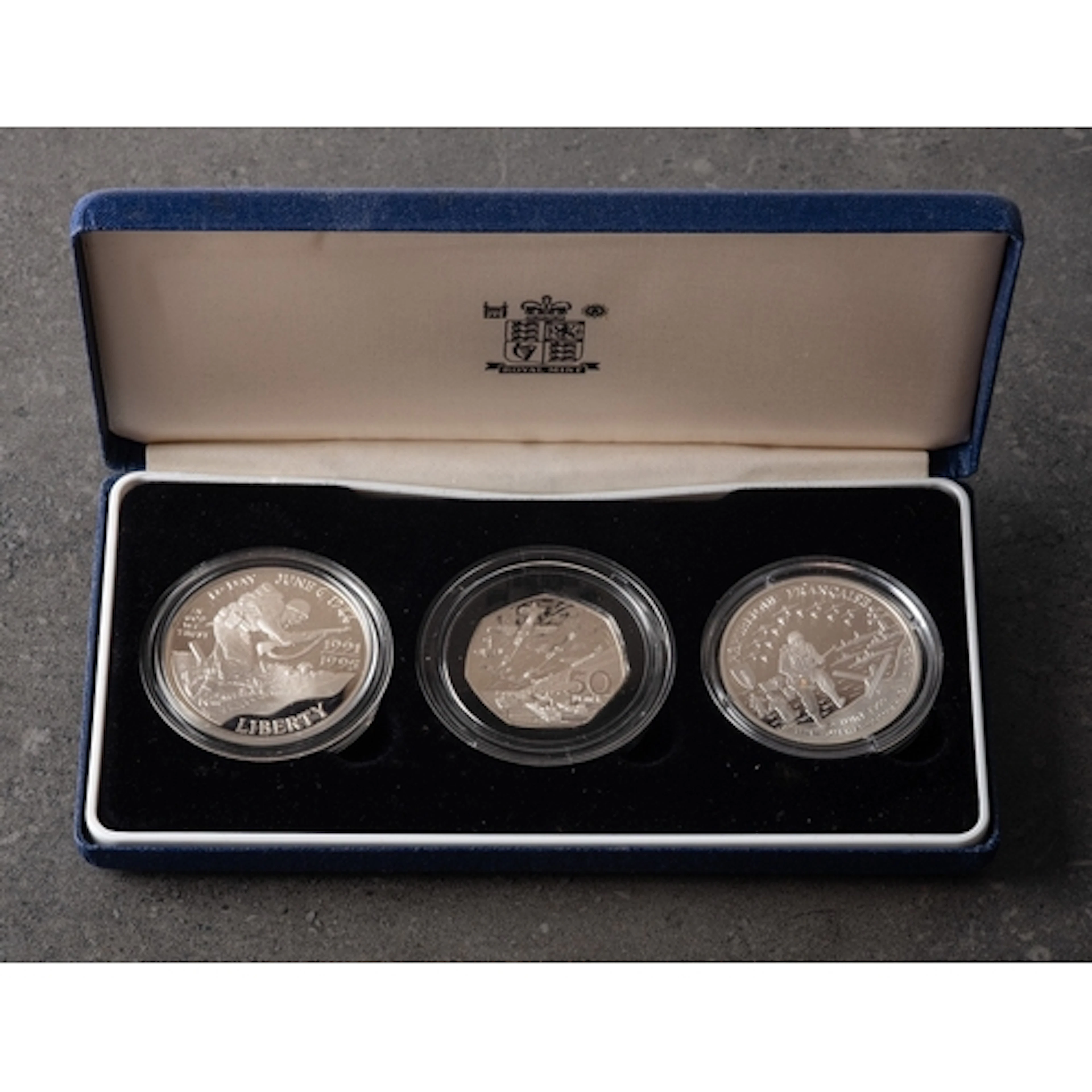 A sterling silver medal for the Test Centenary and Derby. To...