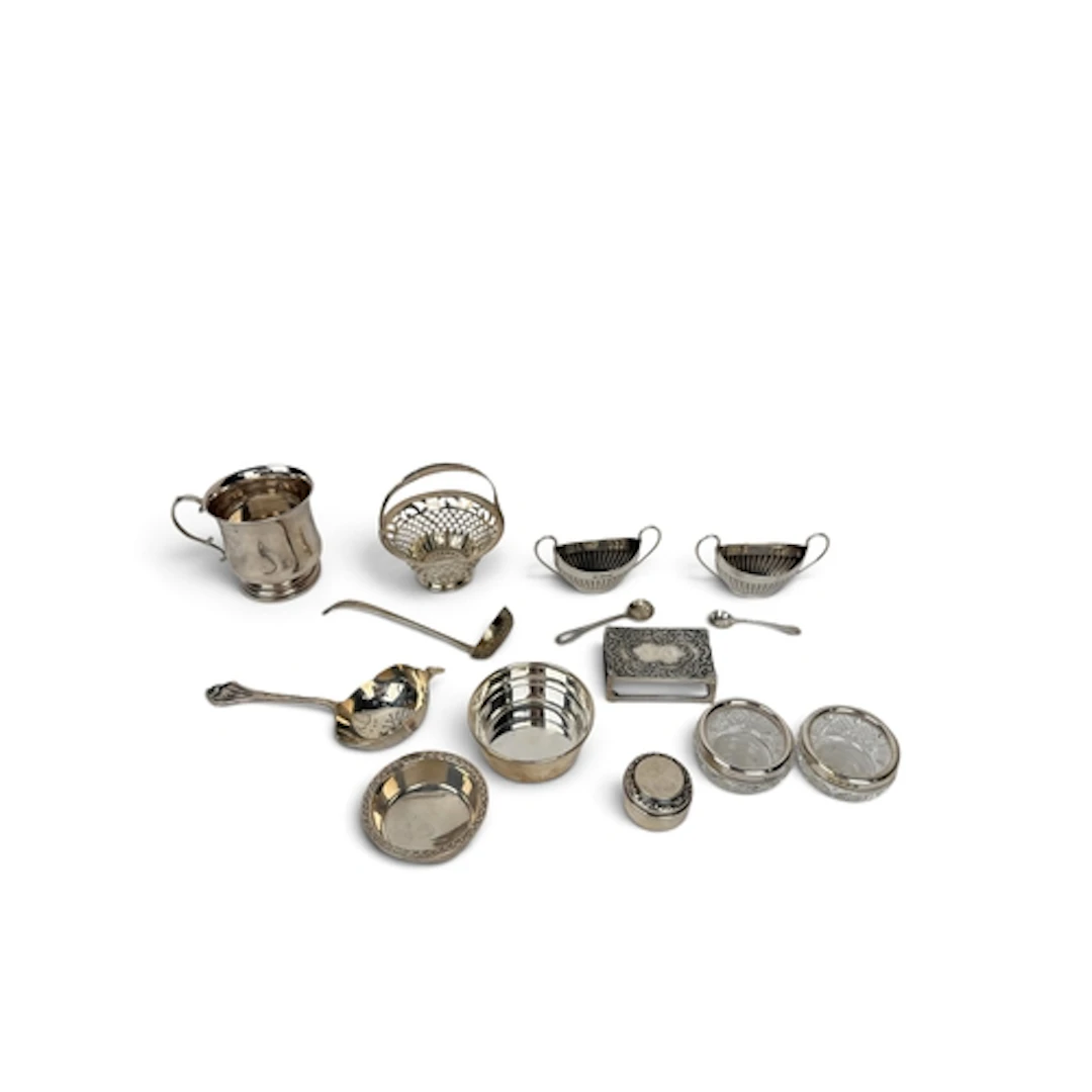 A GEORGE III SILVER SIFTER SPOON, YORK 1803 AND OTHER ITEMS ...