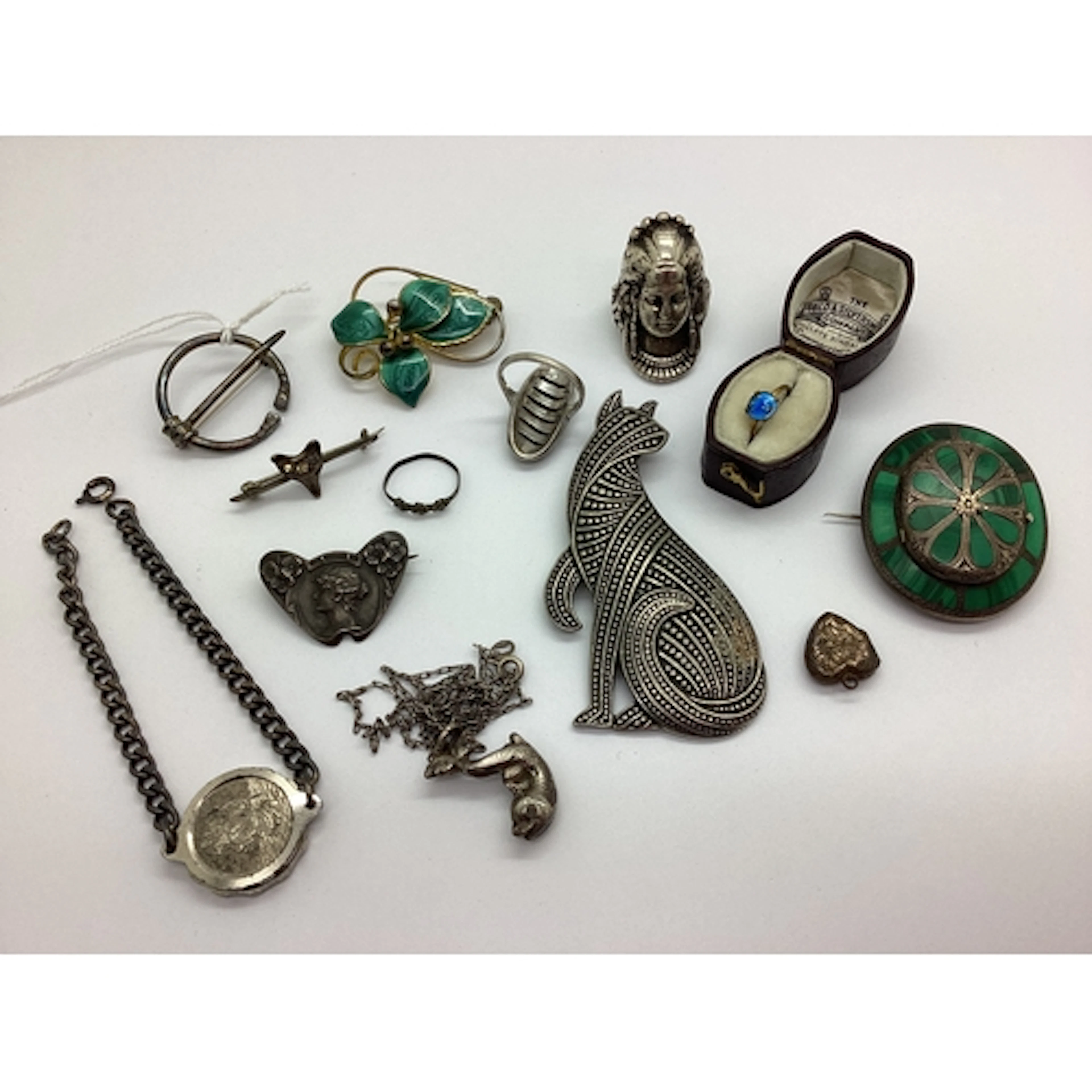 Victorian and Later Brooches, including malachite inset, fox...