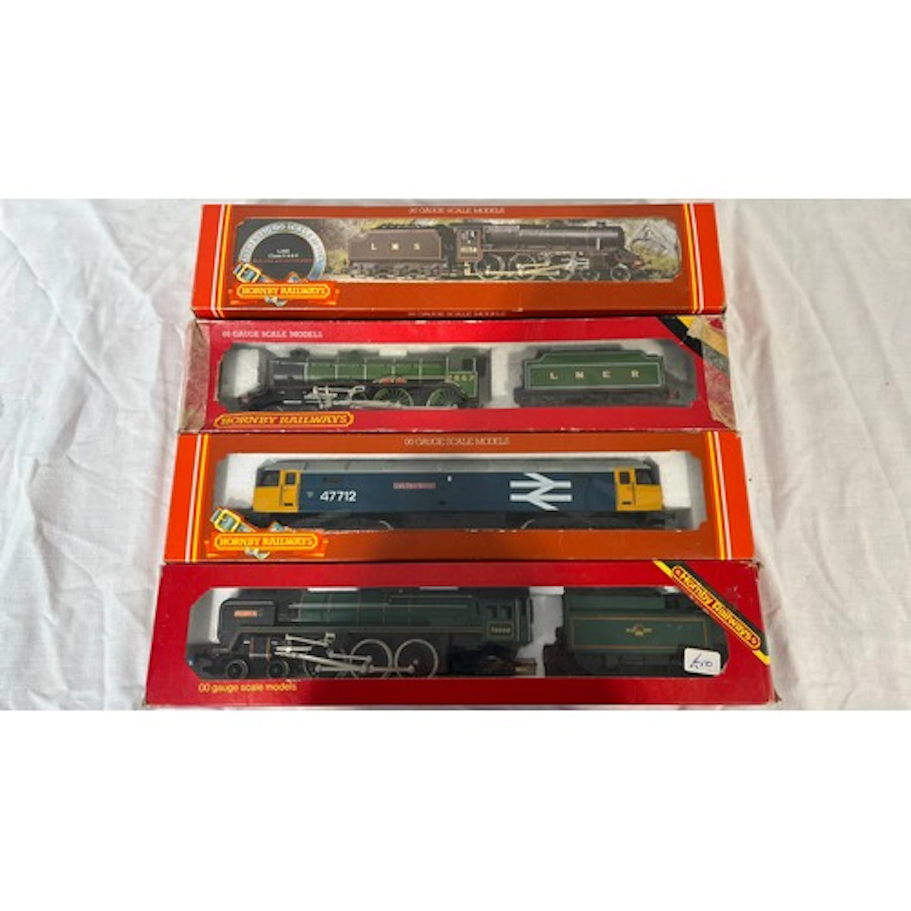 Hornby OO gauge model railways locomotives to include R320 4...