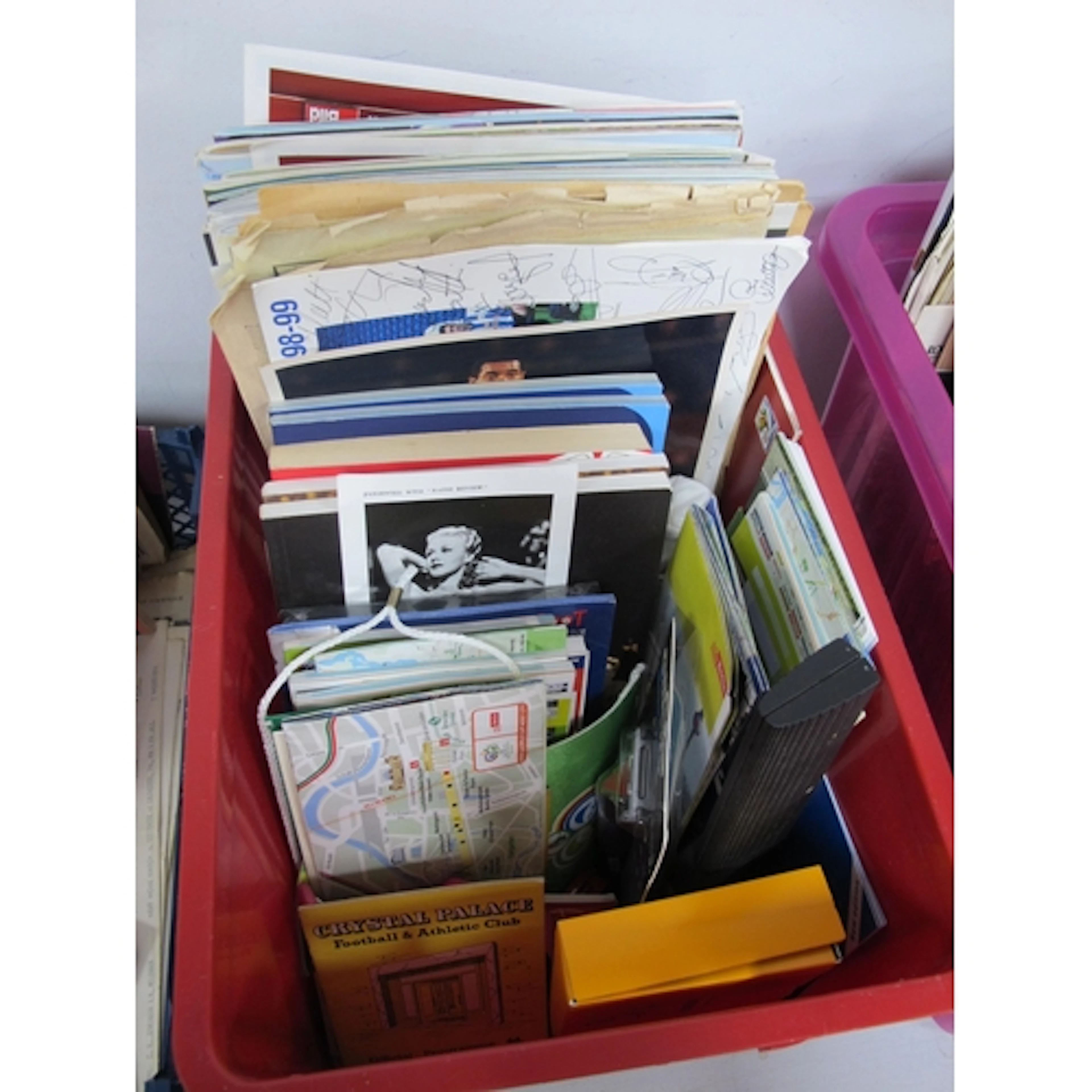 2006 World Cup Magazines, guides, official souvenirs, Sheffi...