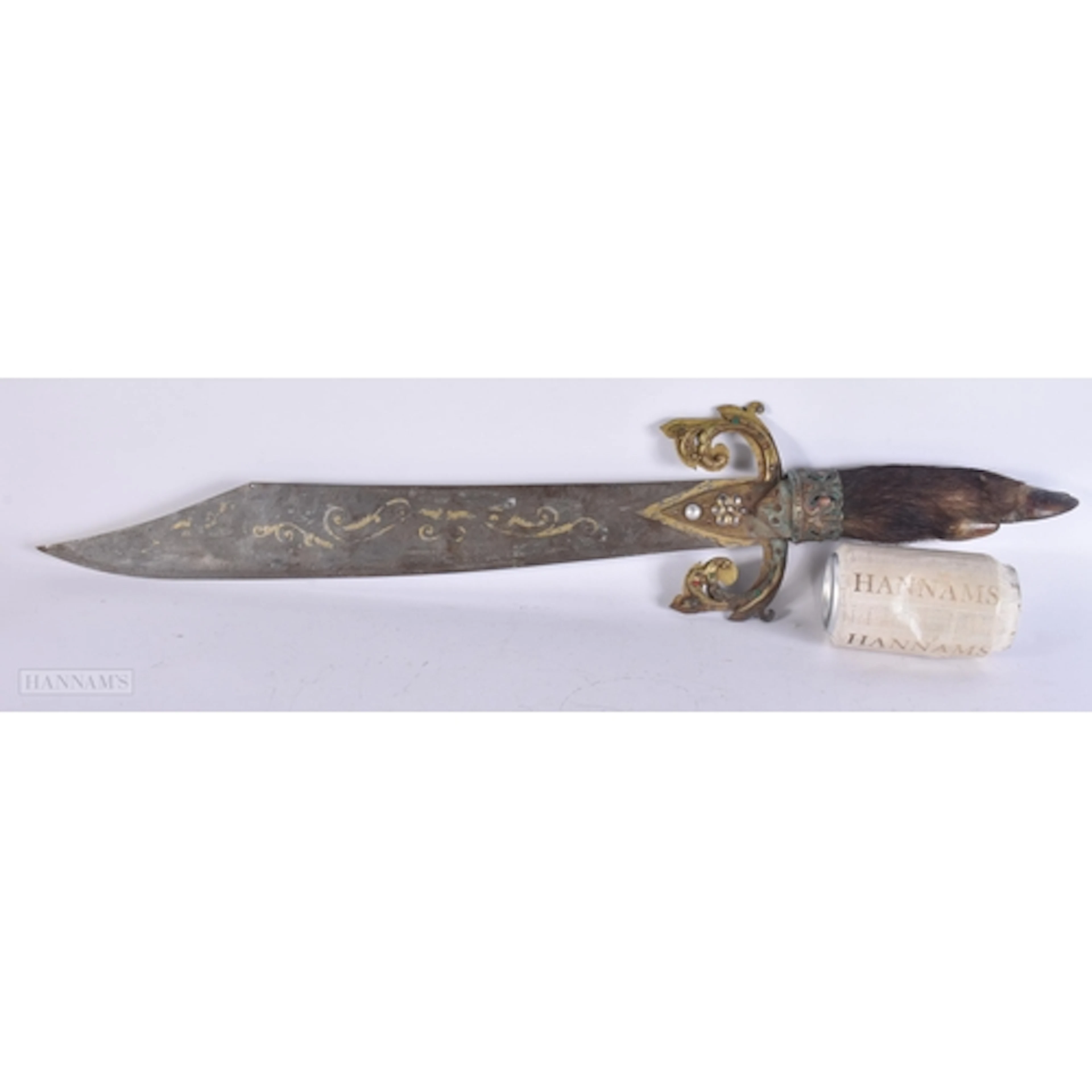 AN UNUSUAL VICTORIAN ANIMAL HOOF SWORD. 68 cm long.