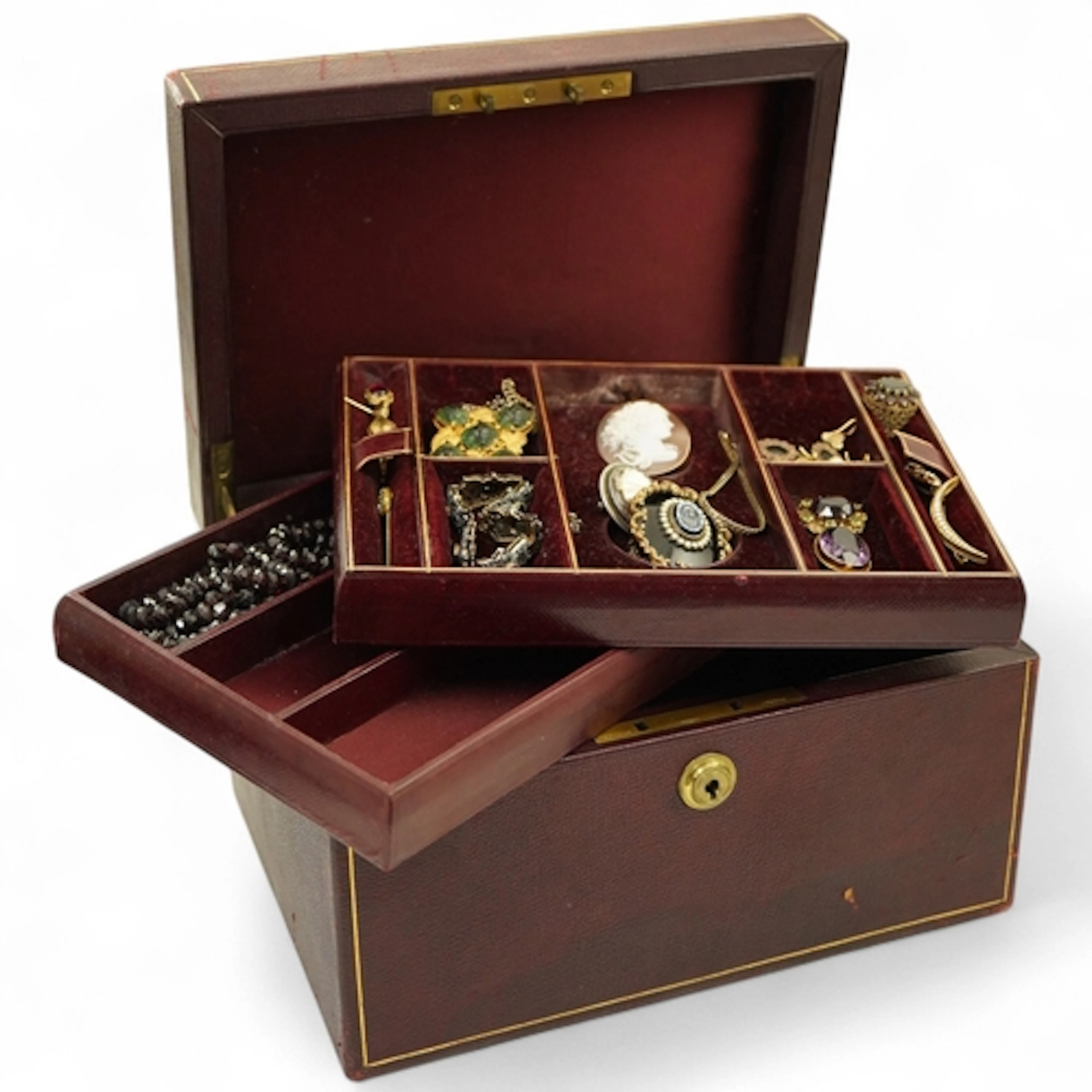 A jewellery case and a collection of jewellery, comprising: ...