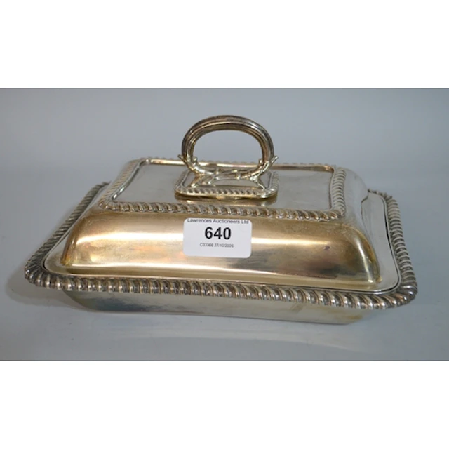 Sheffield silver tureen cover and handle, 44.5oz t