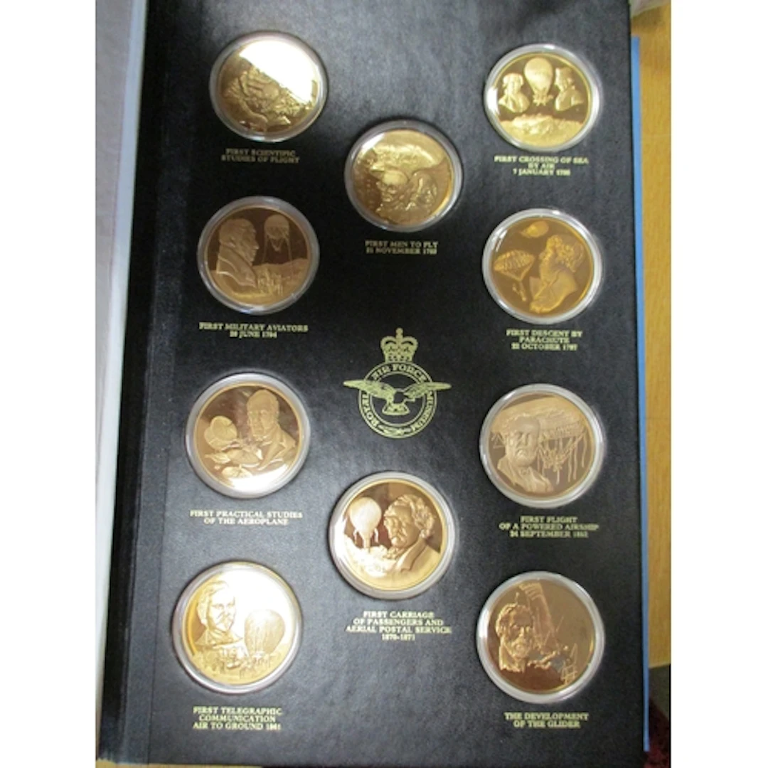 Collection including 1966 Battle of Hastings silver medal, s...