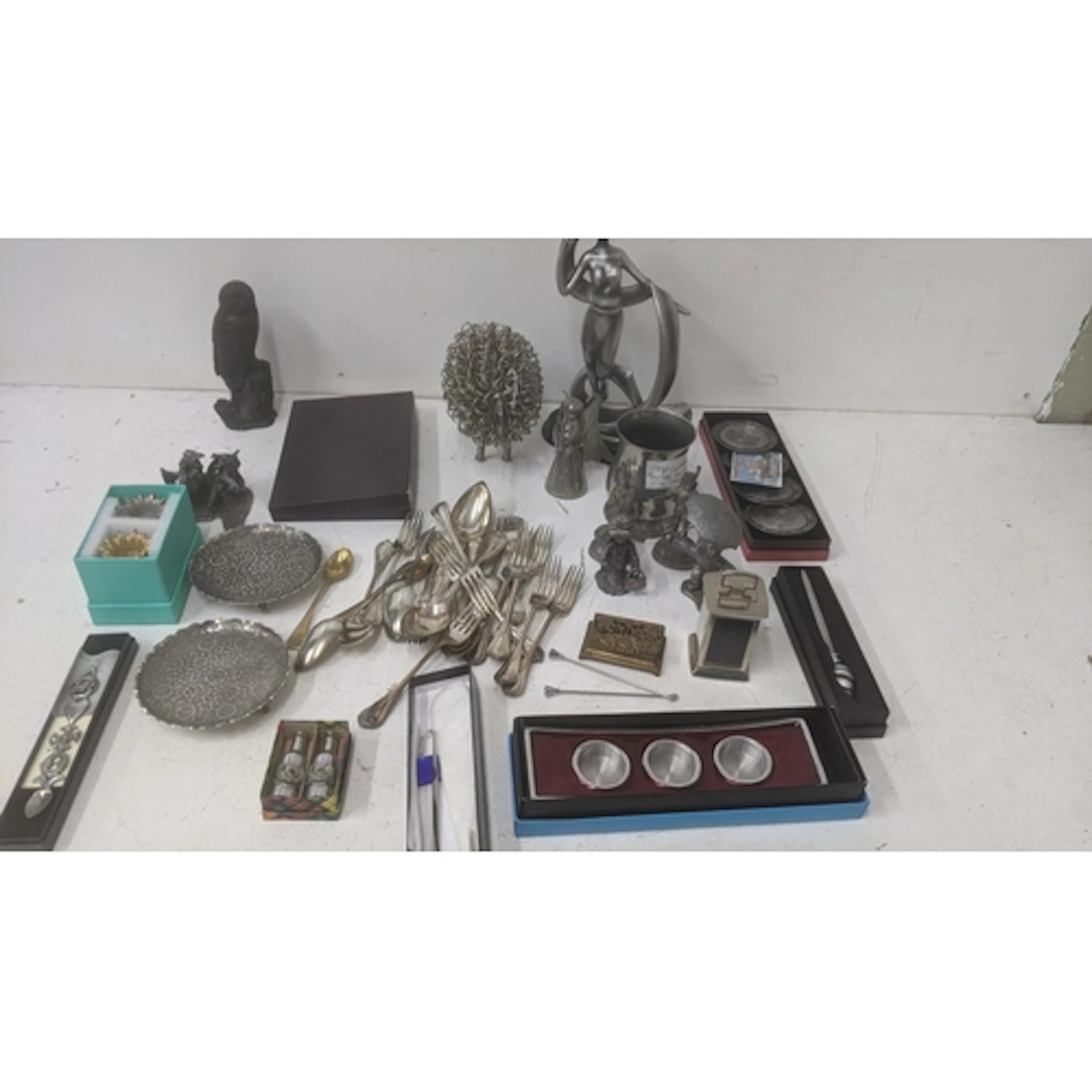 A mixed lot of metalware and composition figures and models ...