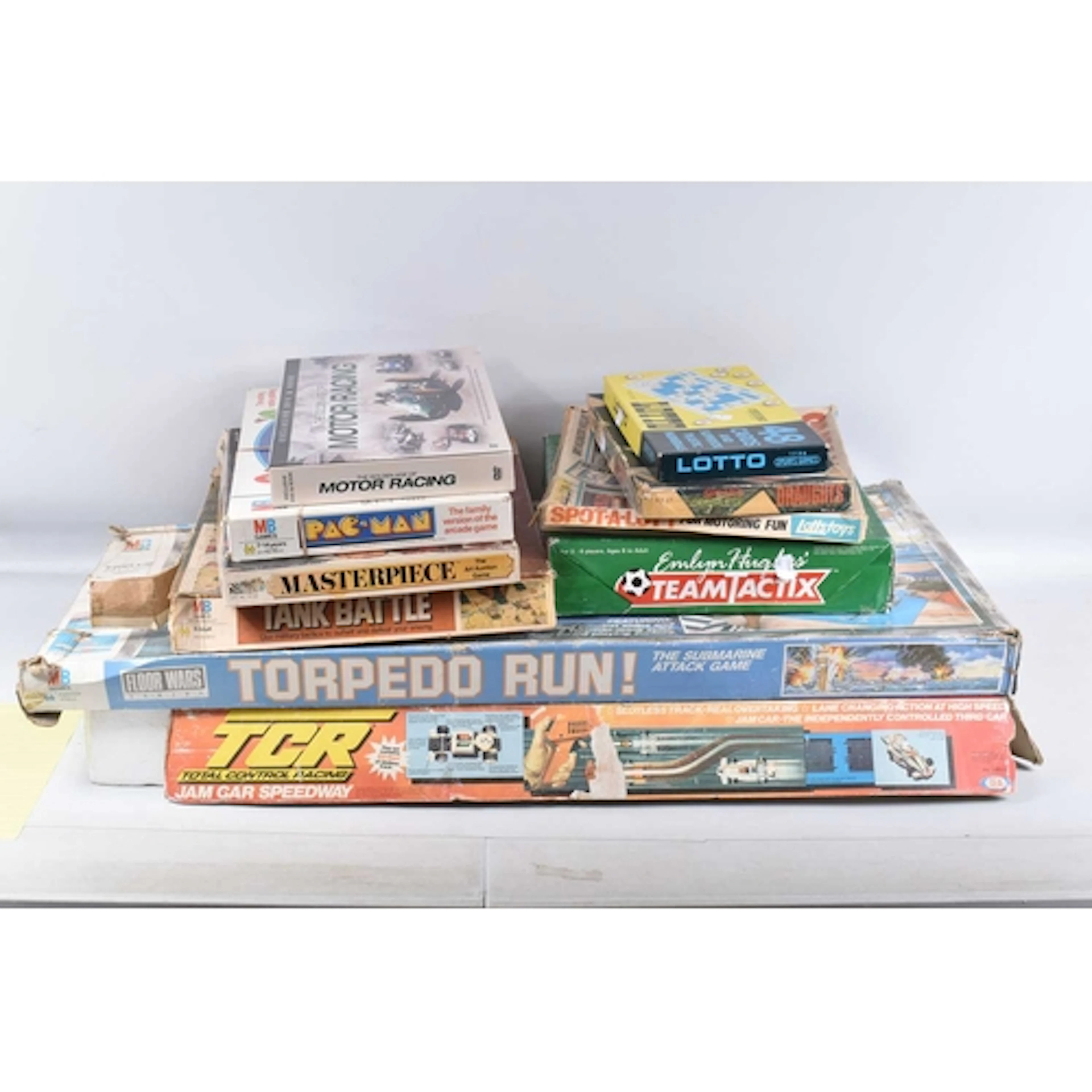 A COLLECTION OF VINTAGE BOARDGAMES, to include an Ideal TCR ...