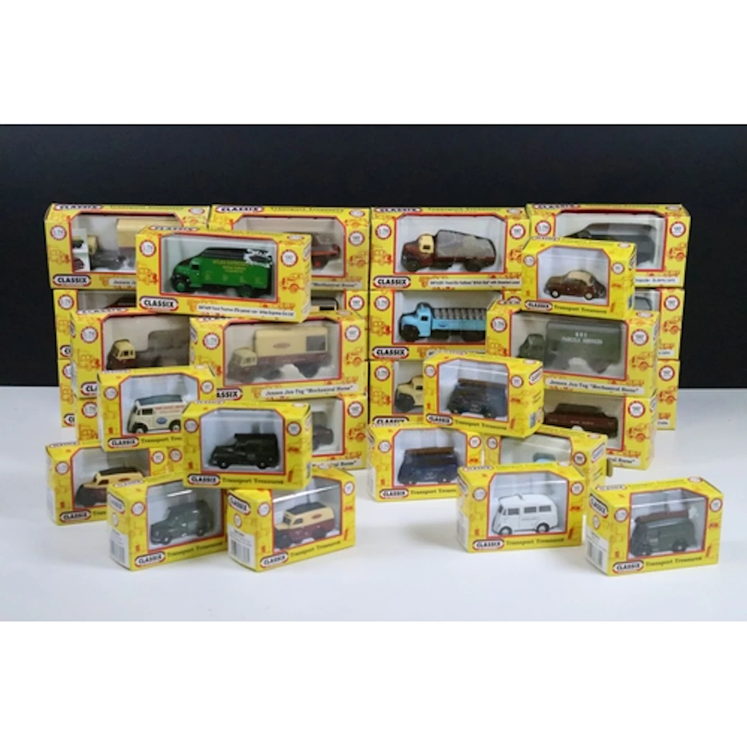 31 Boxed Classix diecast models, all ex