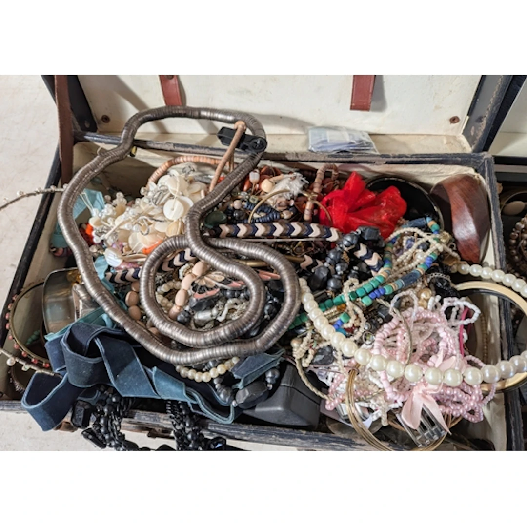 A large quantity of ladies costume jewellery to include bang...