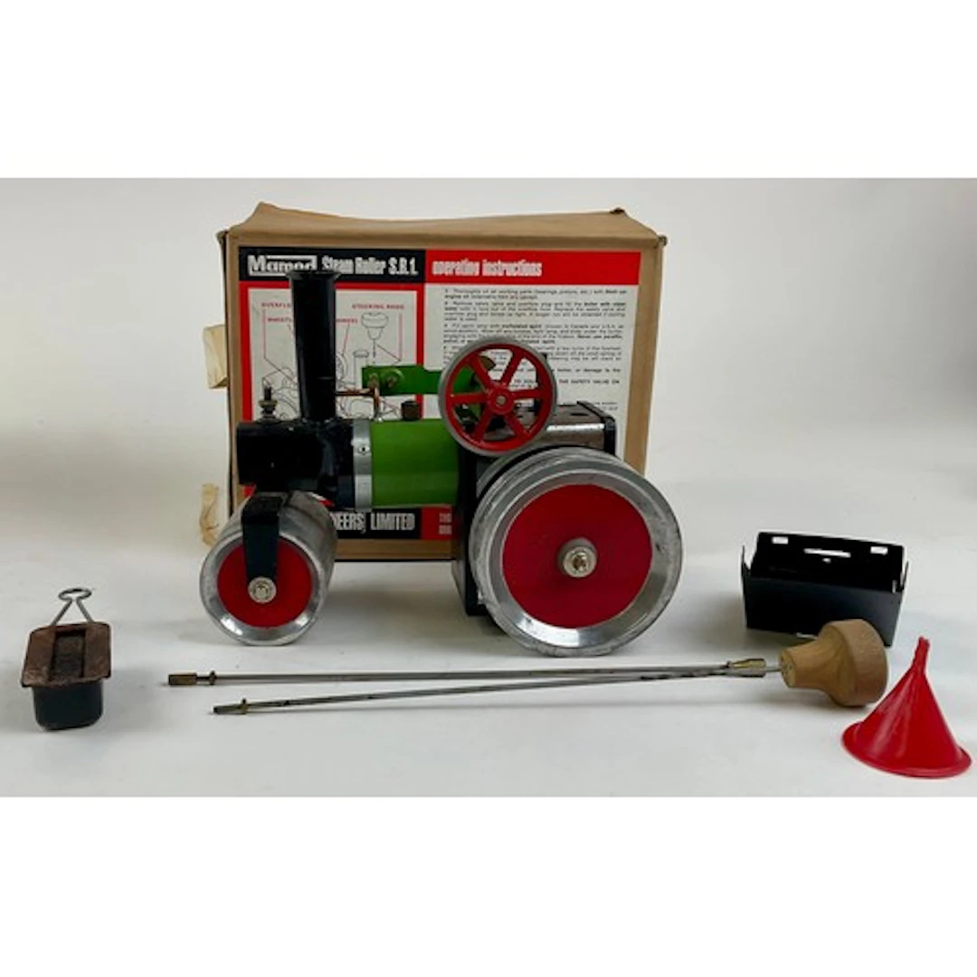 Live Steam - A Mamod SR.1 steam roller, green livery, single...