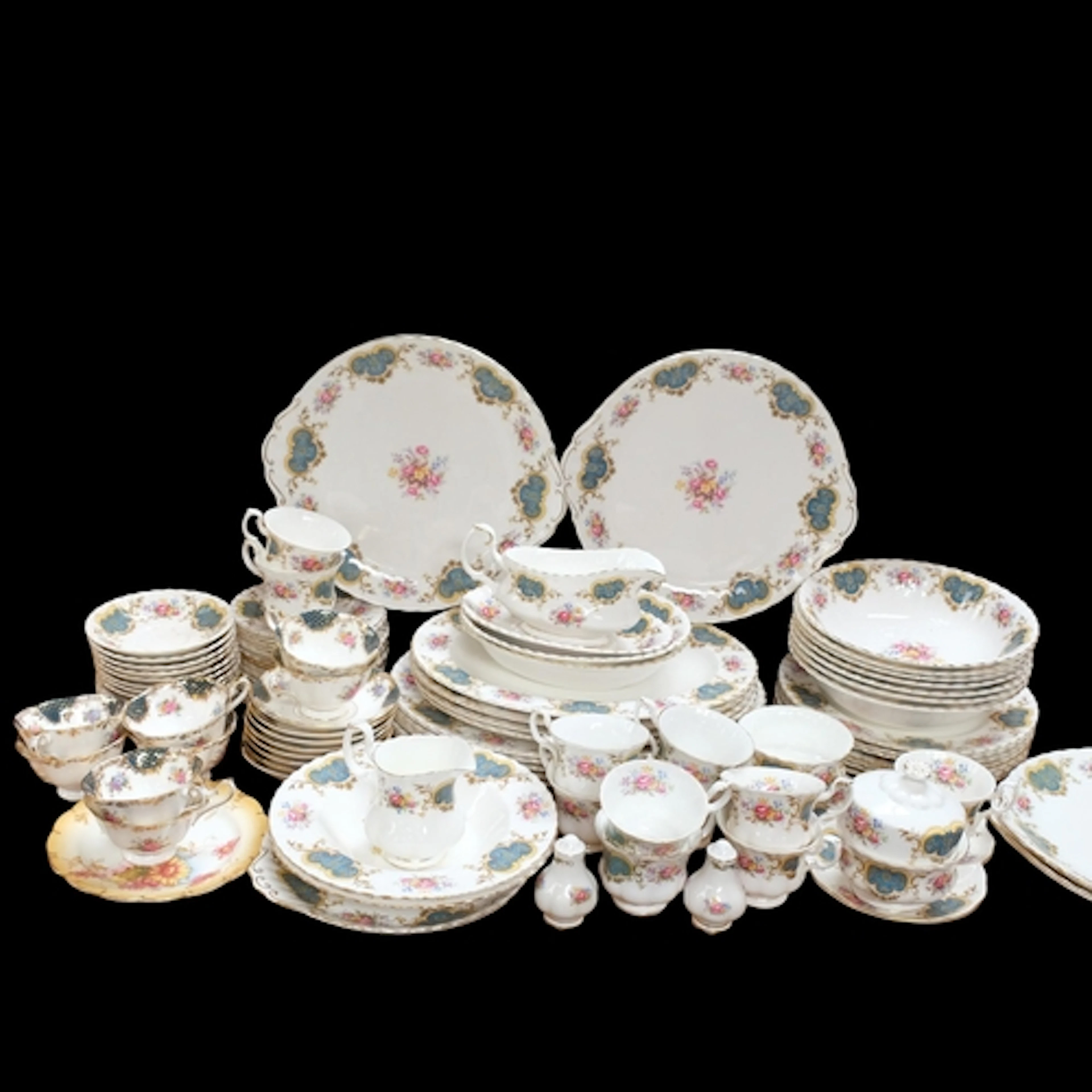 Royal Albert Berkeley pattern dinner service and matching te...