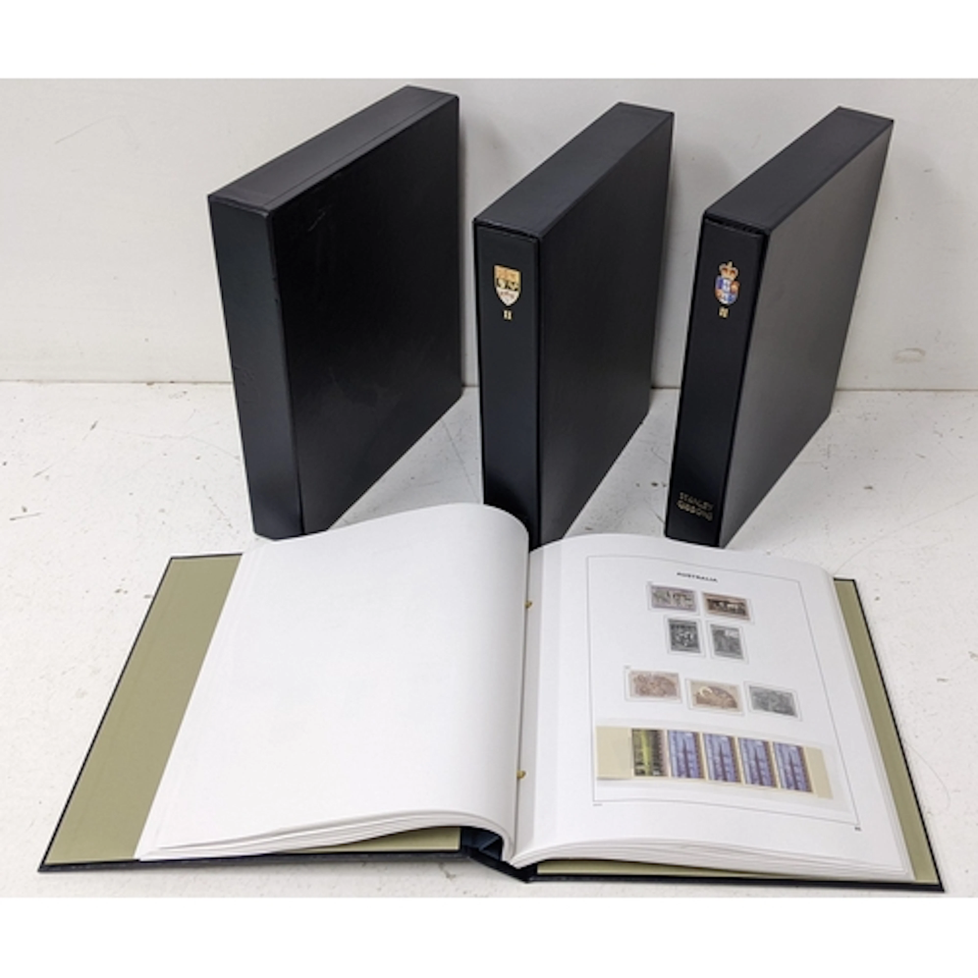 3 Hingeless Albums with many stamps Australia range 1986-99 ...