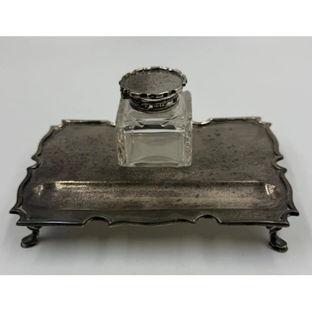 A Goldsmiths and Silversmiths hallmarked silver desk stand w...