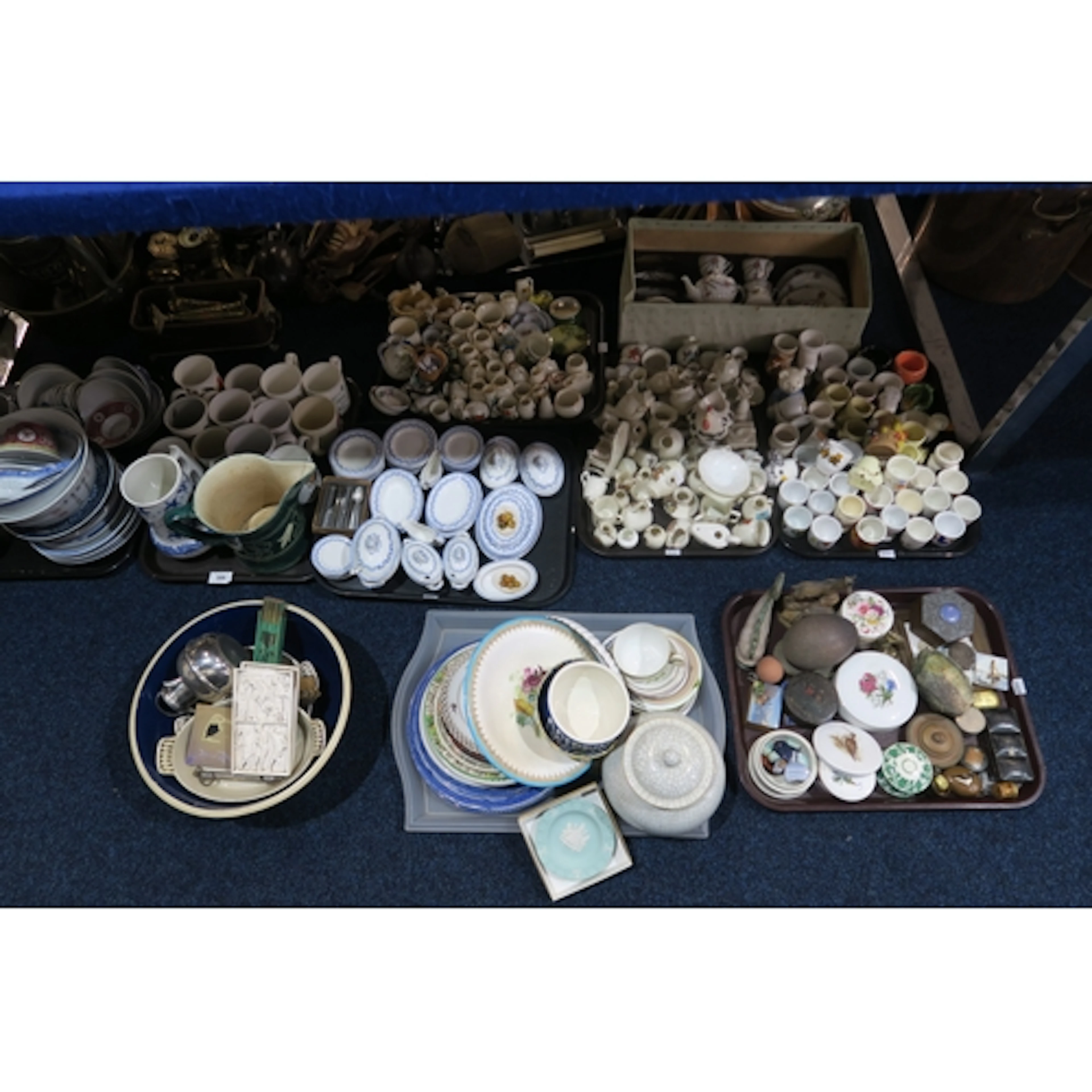 Assorted ceramics including crested china, dolls dinner and ...