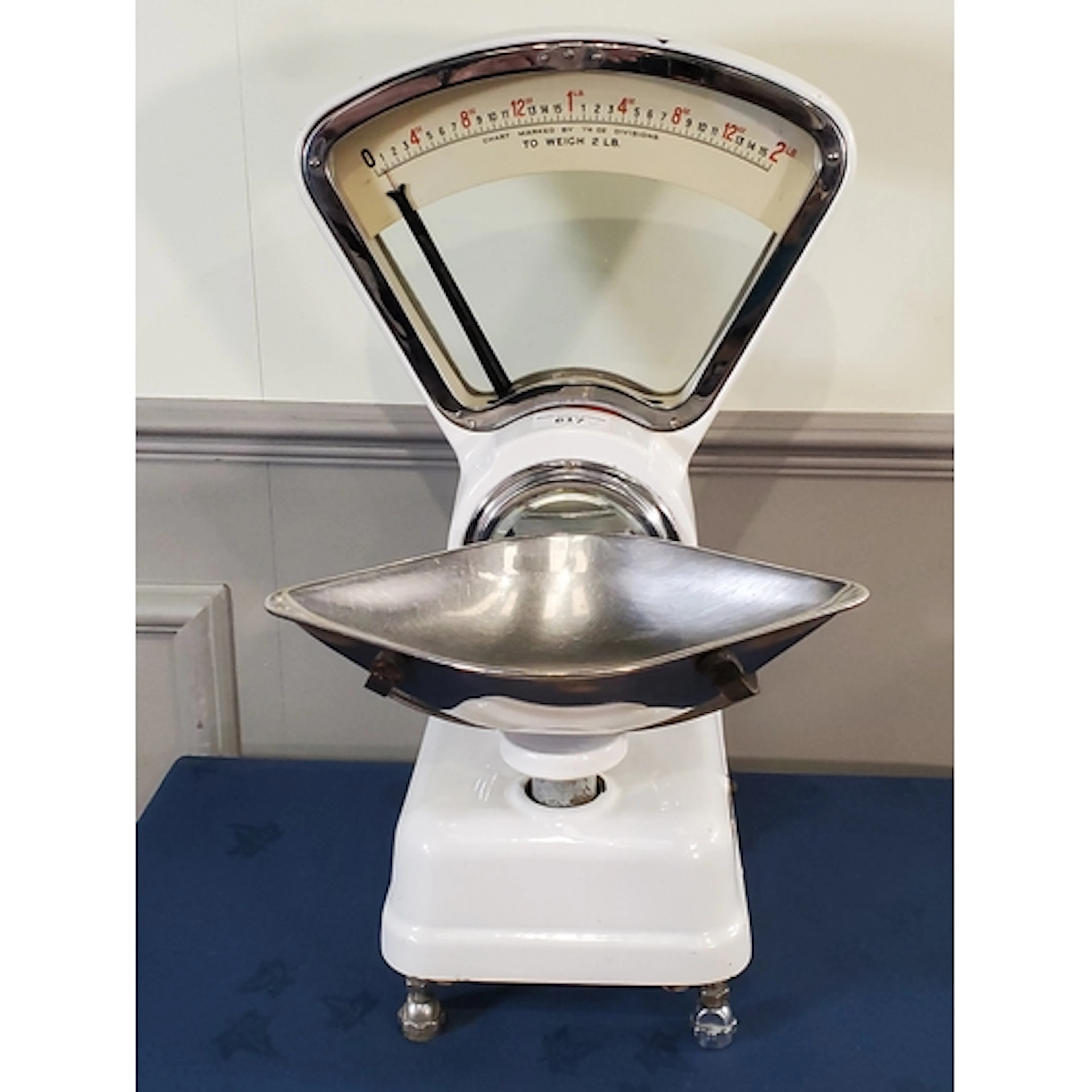 A set of Avery Scales