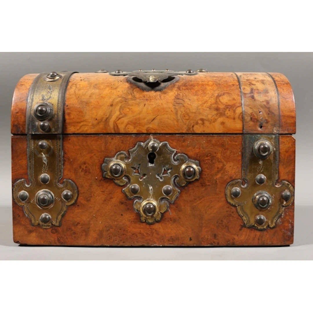 Late Victorian walnut tea caddy with arched top, brass bindi...