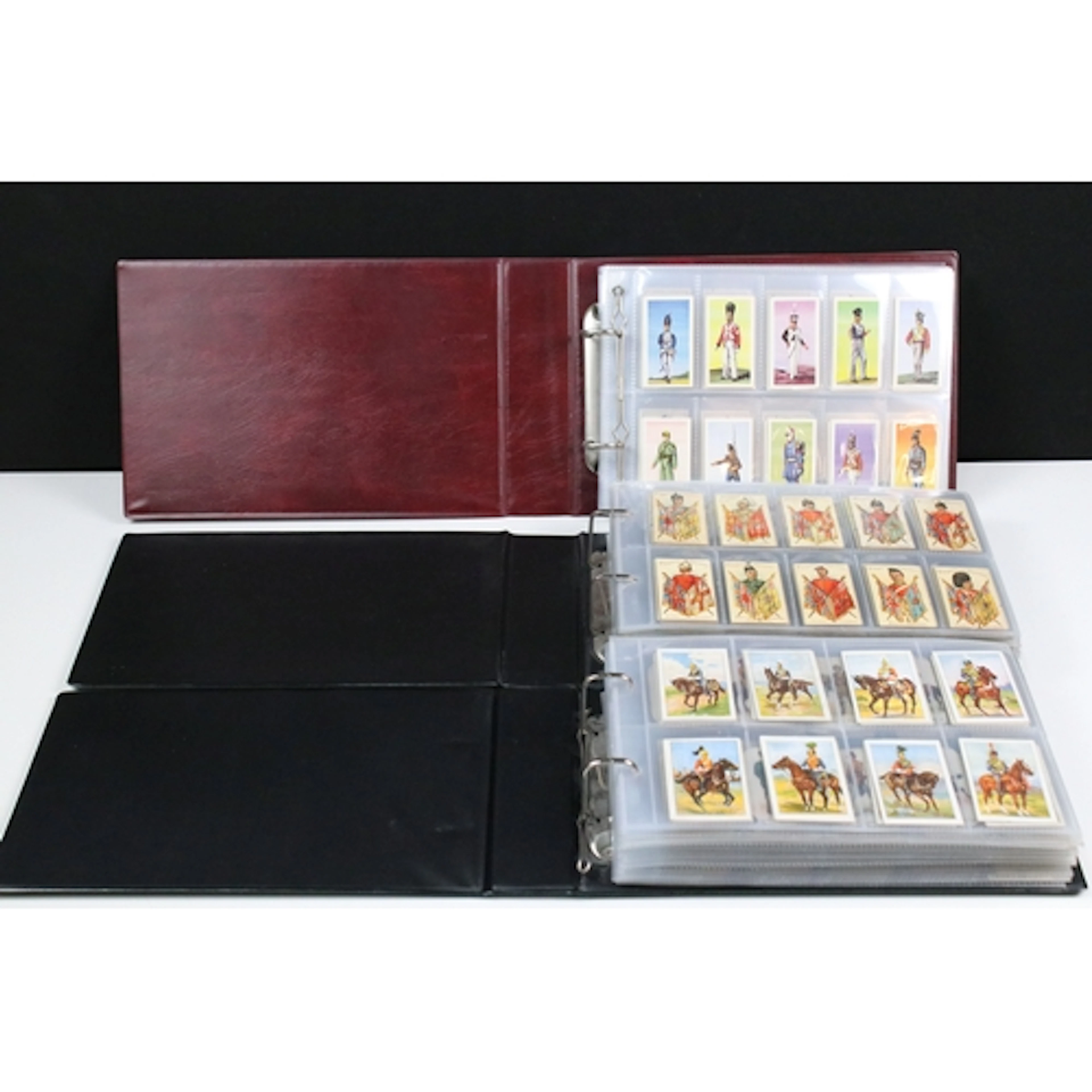 Cigarette Cards - A large collection of Military related con...