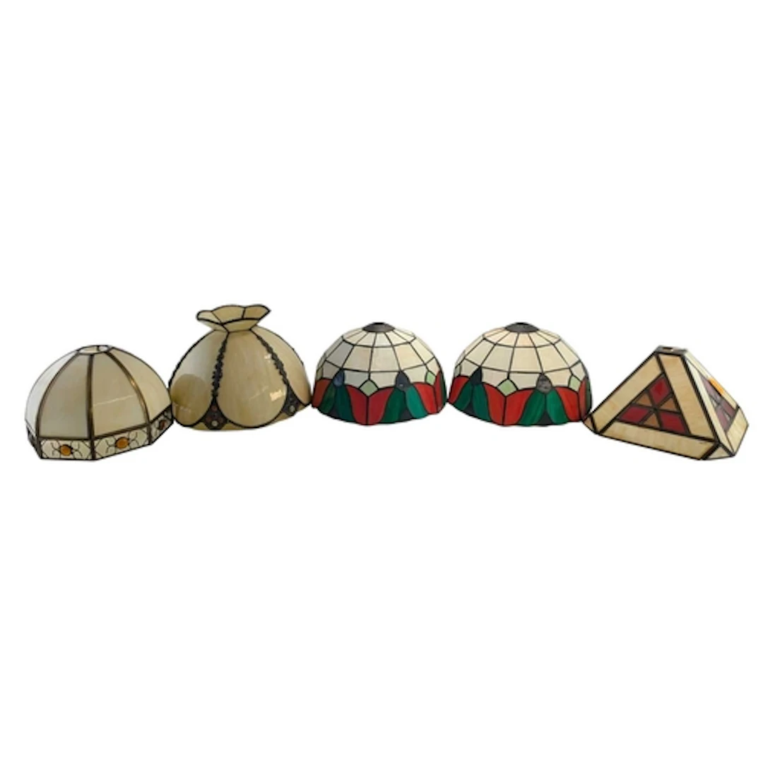 A selection of five vintage 20th century Tiffany style hangi...