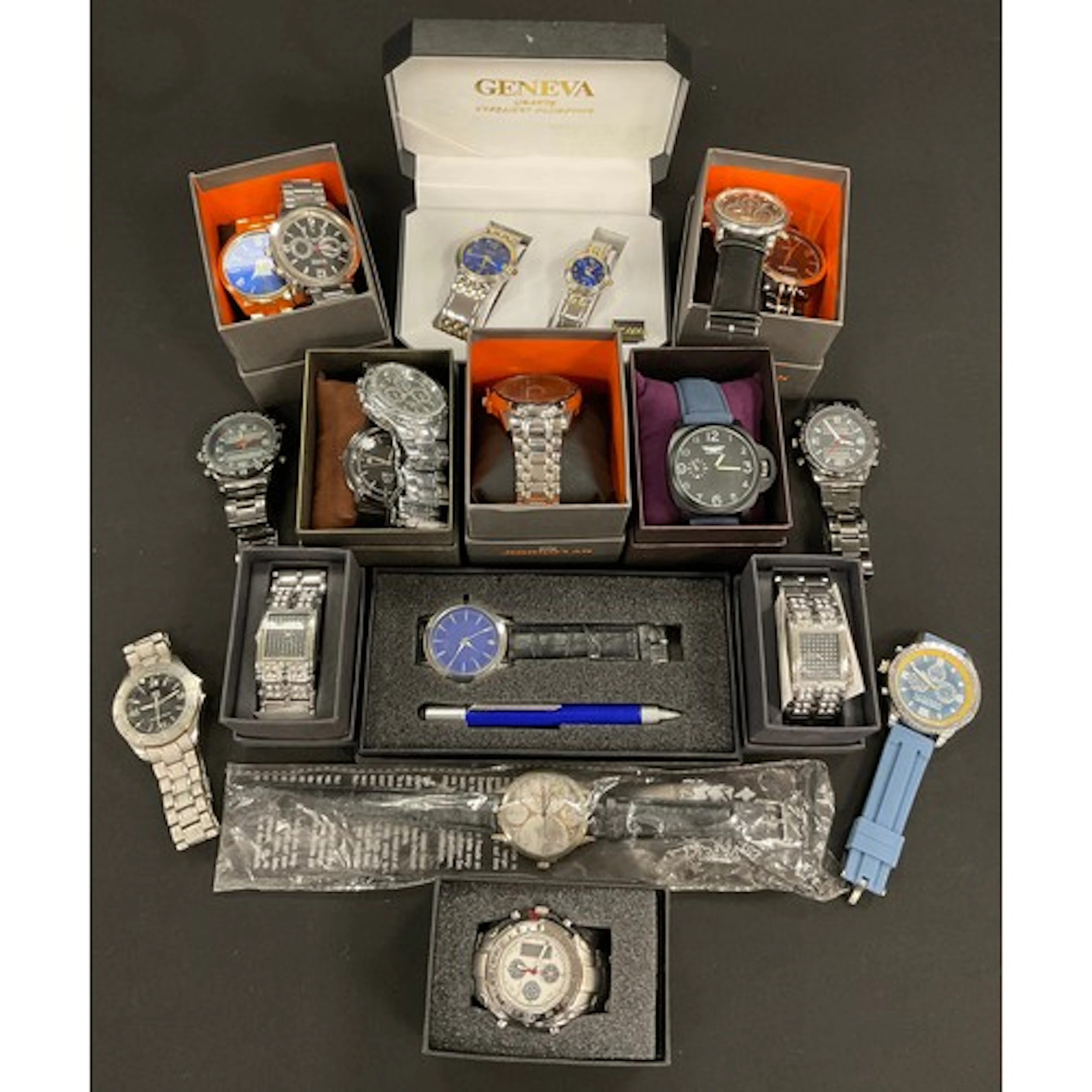 Watches - gentlemen's analogue and quartz digital display wr...