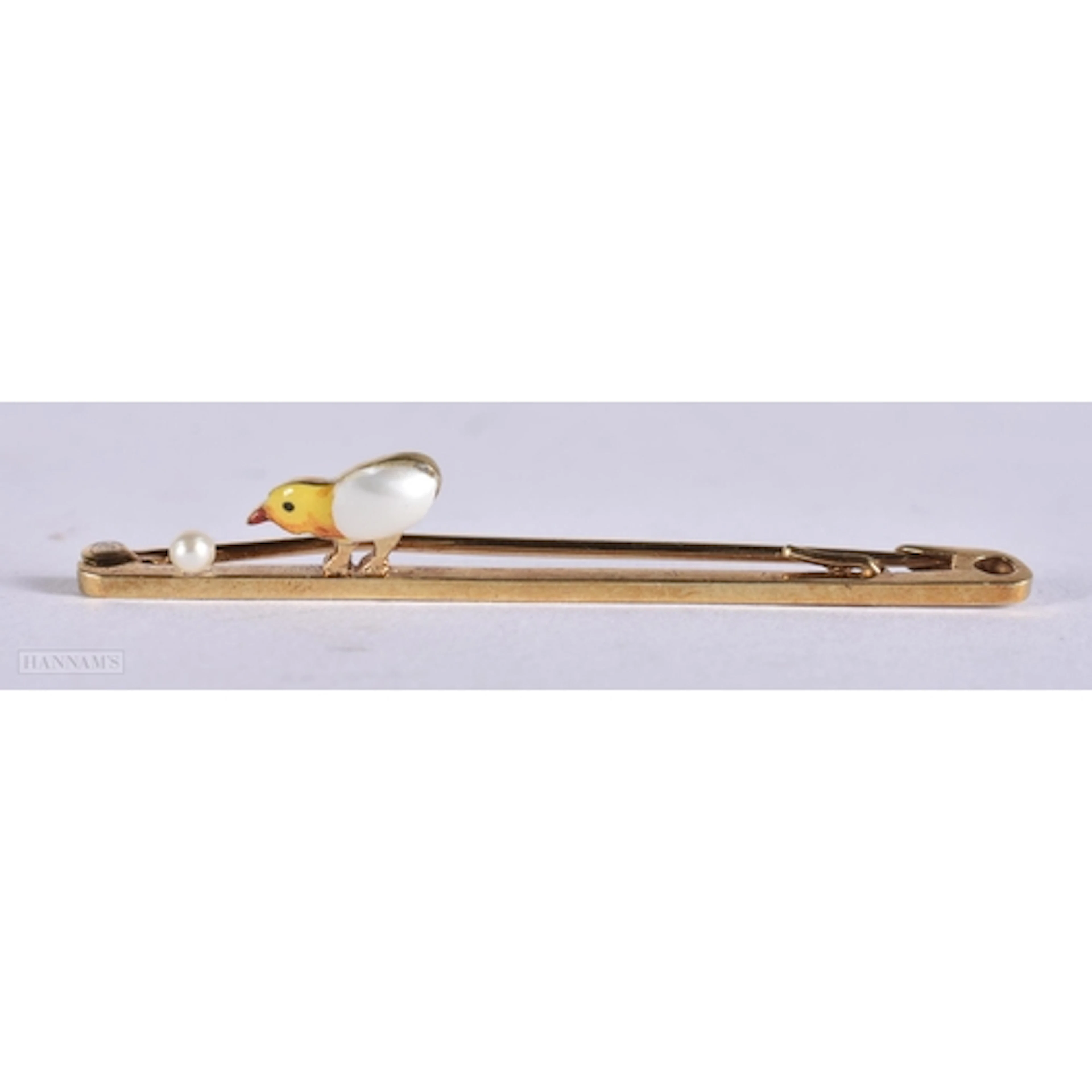A 14CT GOLD ENAMEL AND PEARL BIRD AND EGG BROOCH. 3 grams. 5...