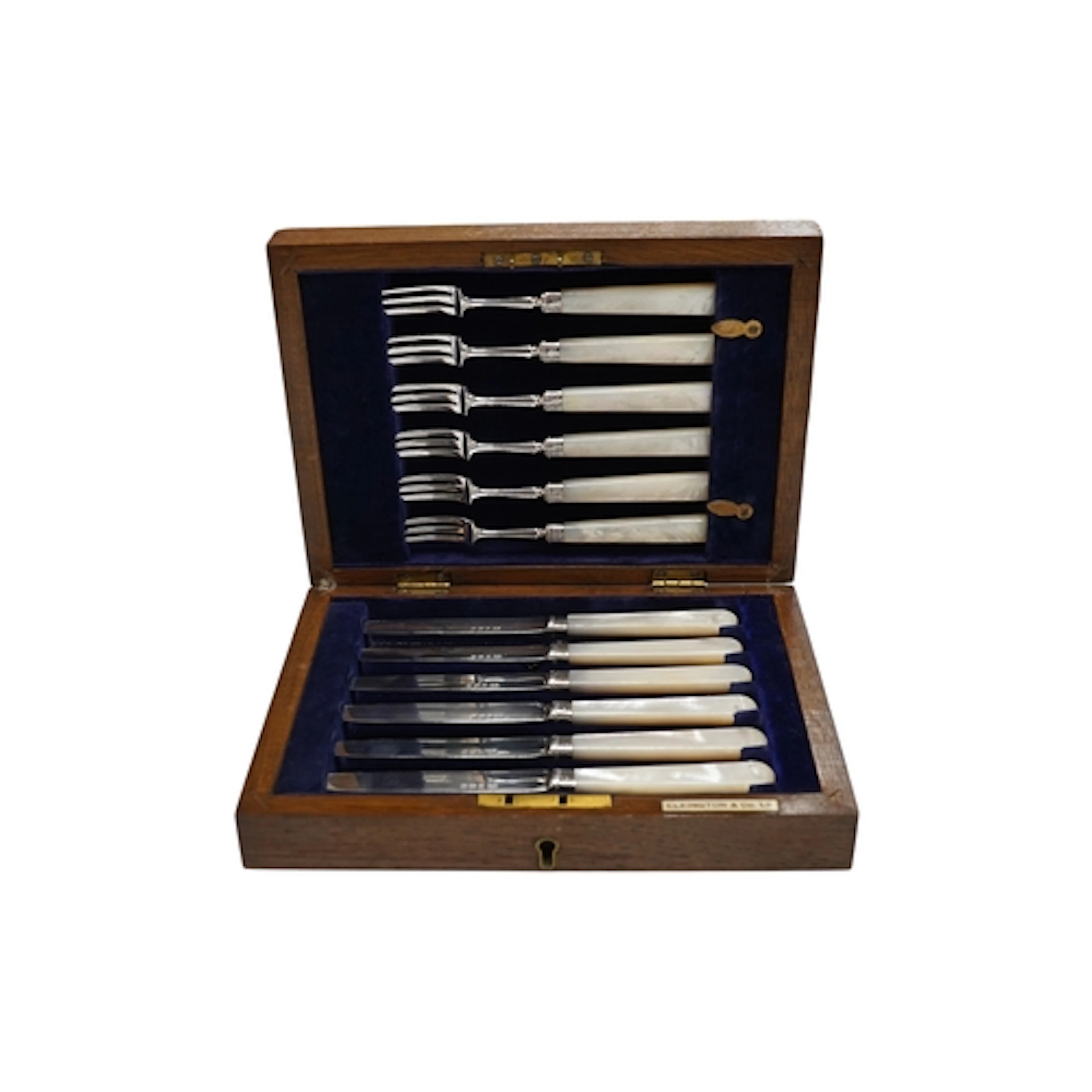 A set of six pairs of George V mother of pearl handled silve...