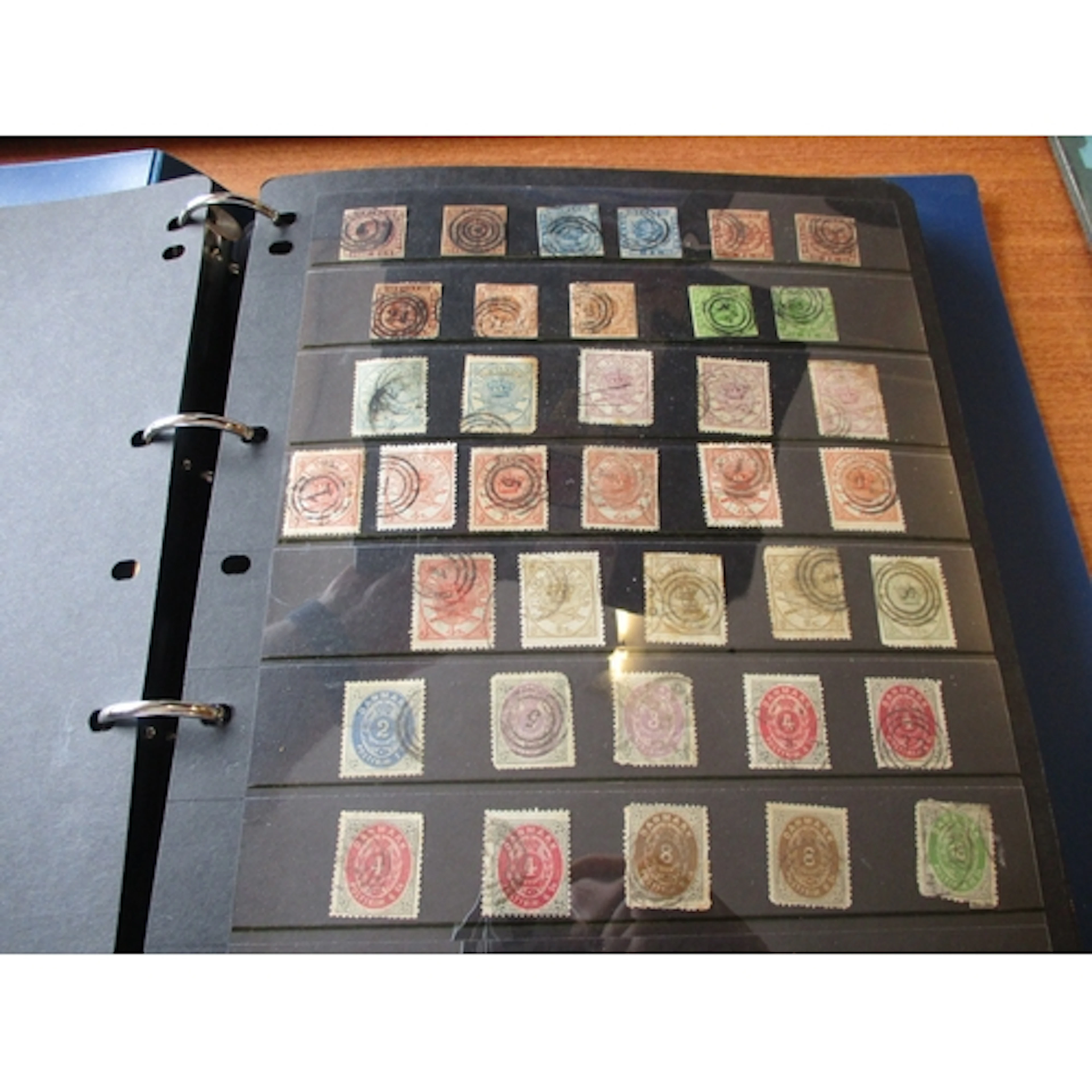Scandinavia. Early to modern misc collection in albums, stoc...