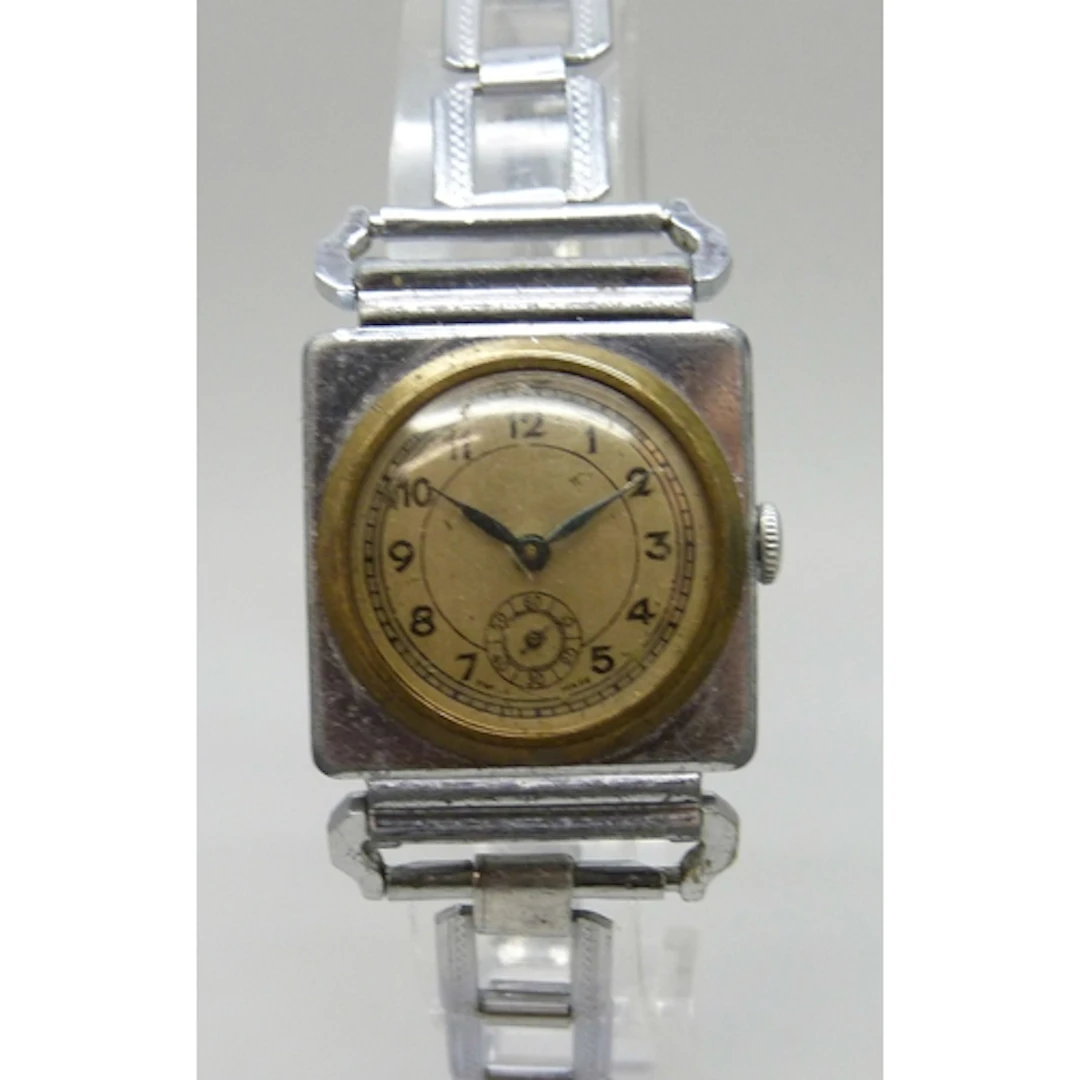 An Art Deco wristwatch, 28mm including crown