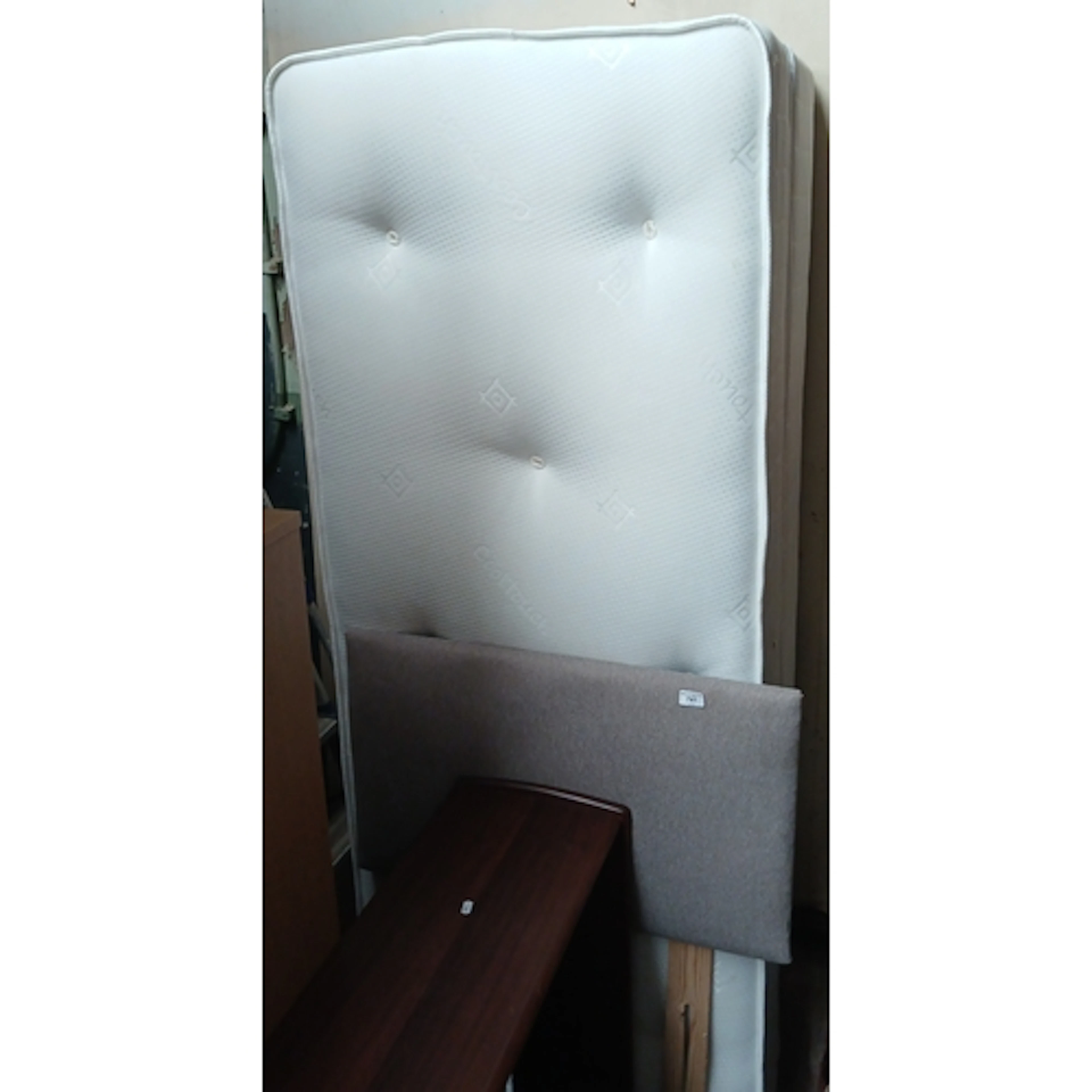 A single divan bed.
