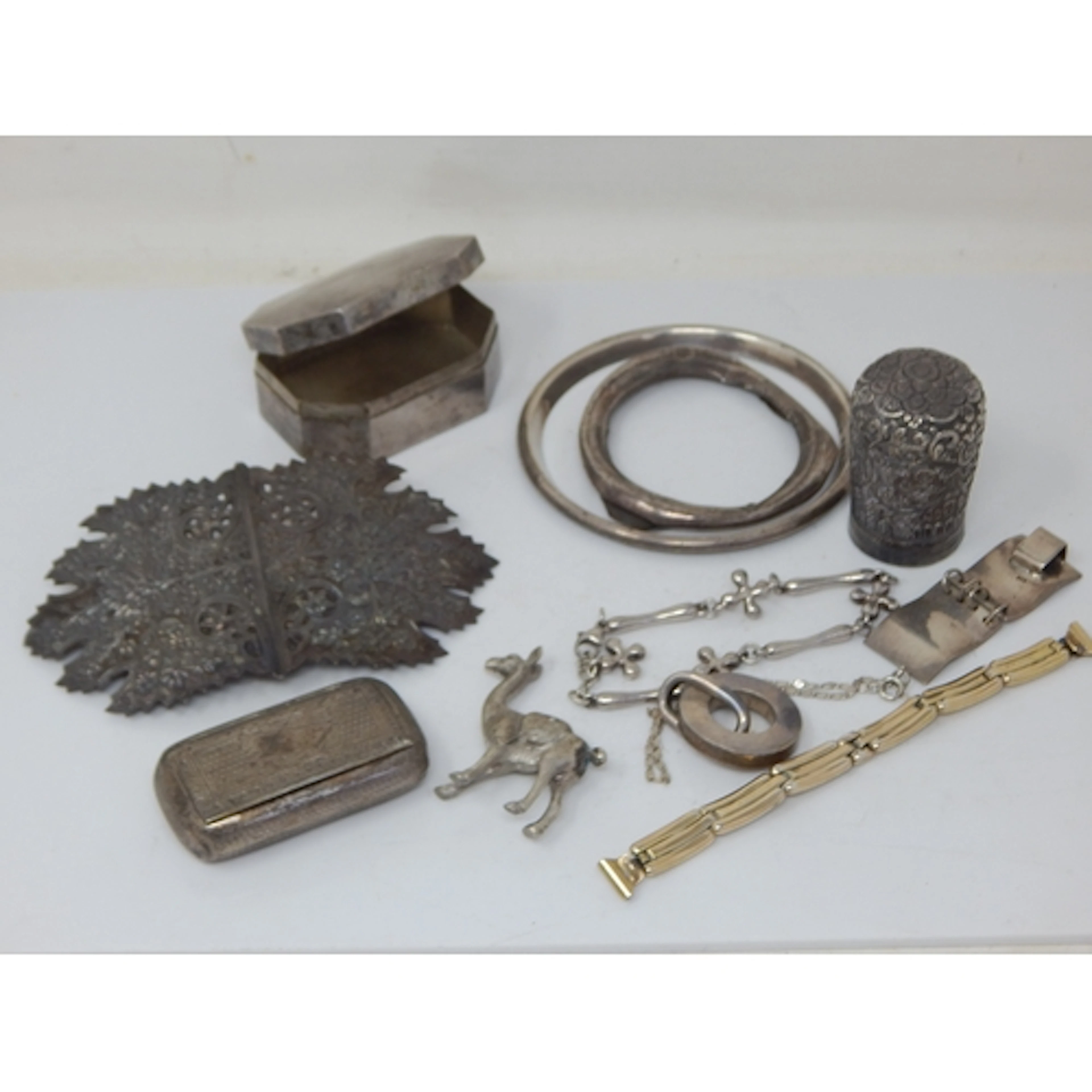 A Quantity of White Metal Items Including Snuff Boxes, Nurse...