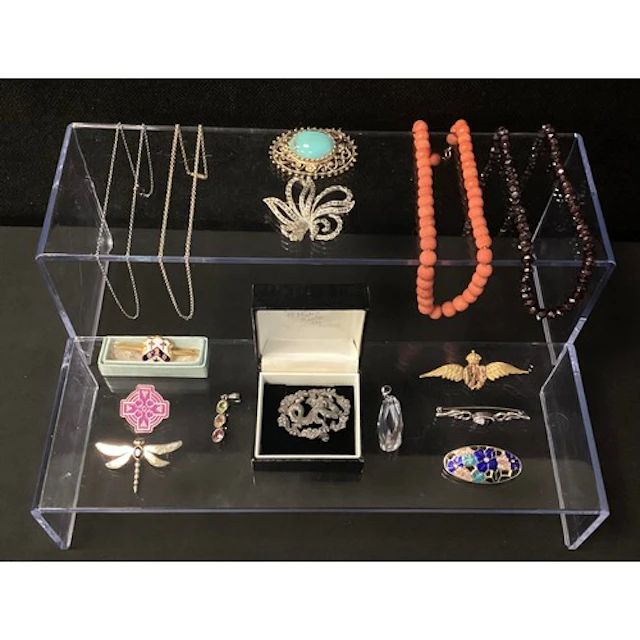 Jewellery - a coral bead necklace with pineapple cut and pol...