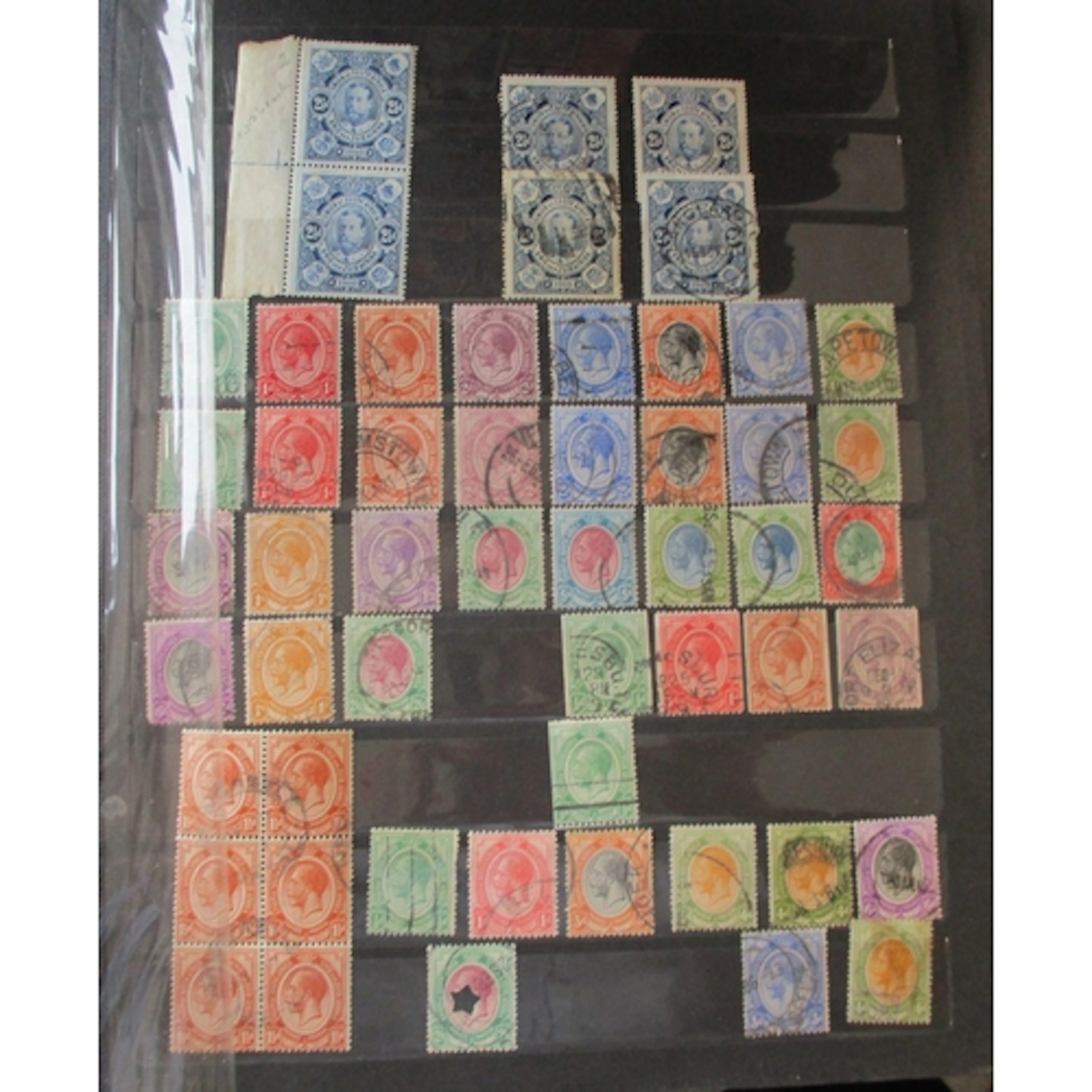 South Africa. U, coln in 1 stock book incl 1913-24 vals to £...