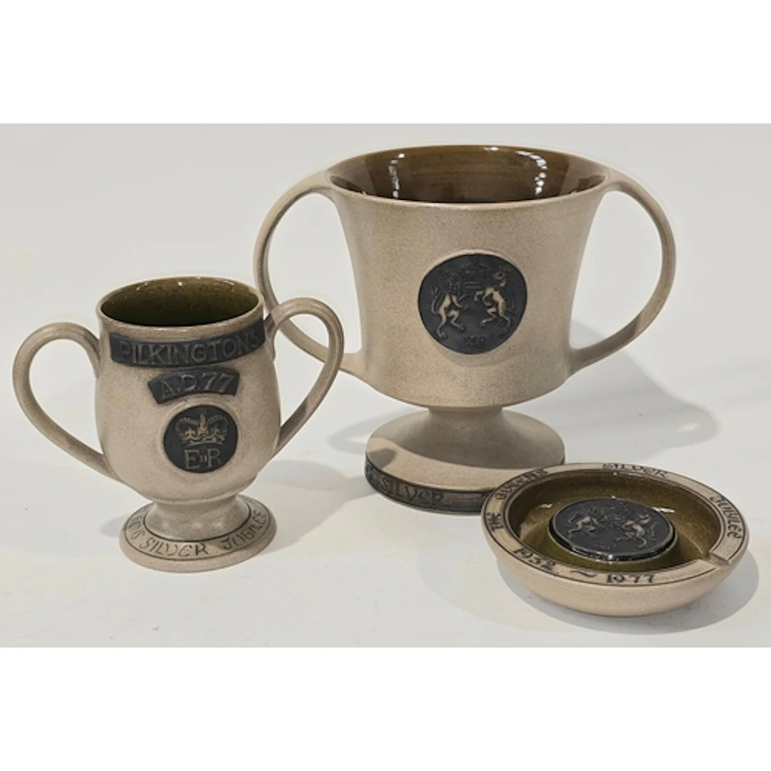 Poole Pottery limited edition Silver Jubilee twin handled Go...