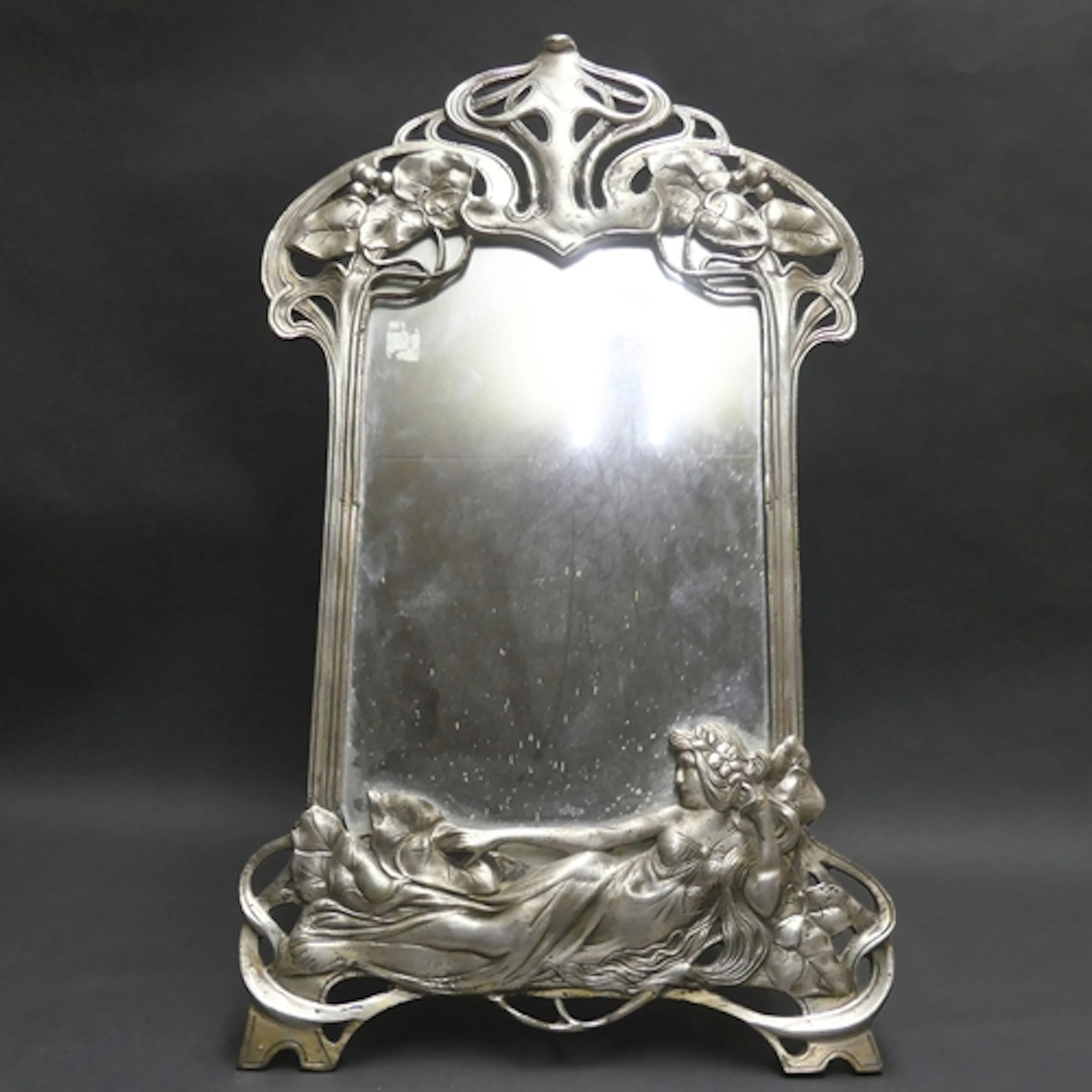 WMF - A large and impressive Art Nouveau design pewter dress...