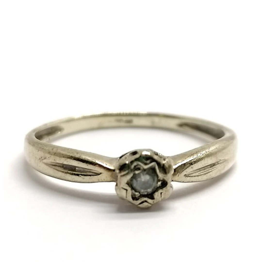 9ct hallmarked white gold diamond solitaire ring - size M½ &...