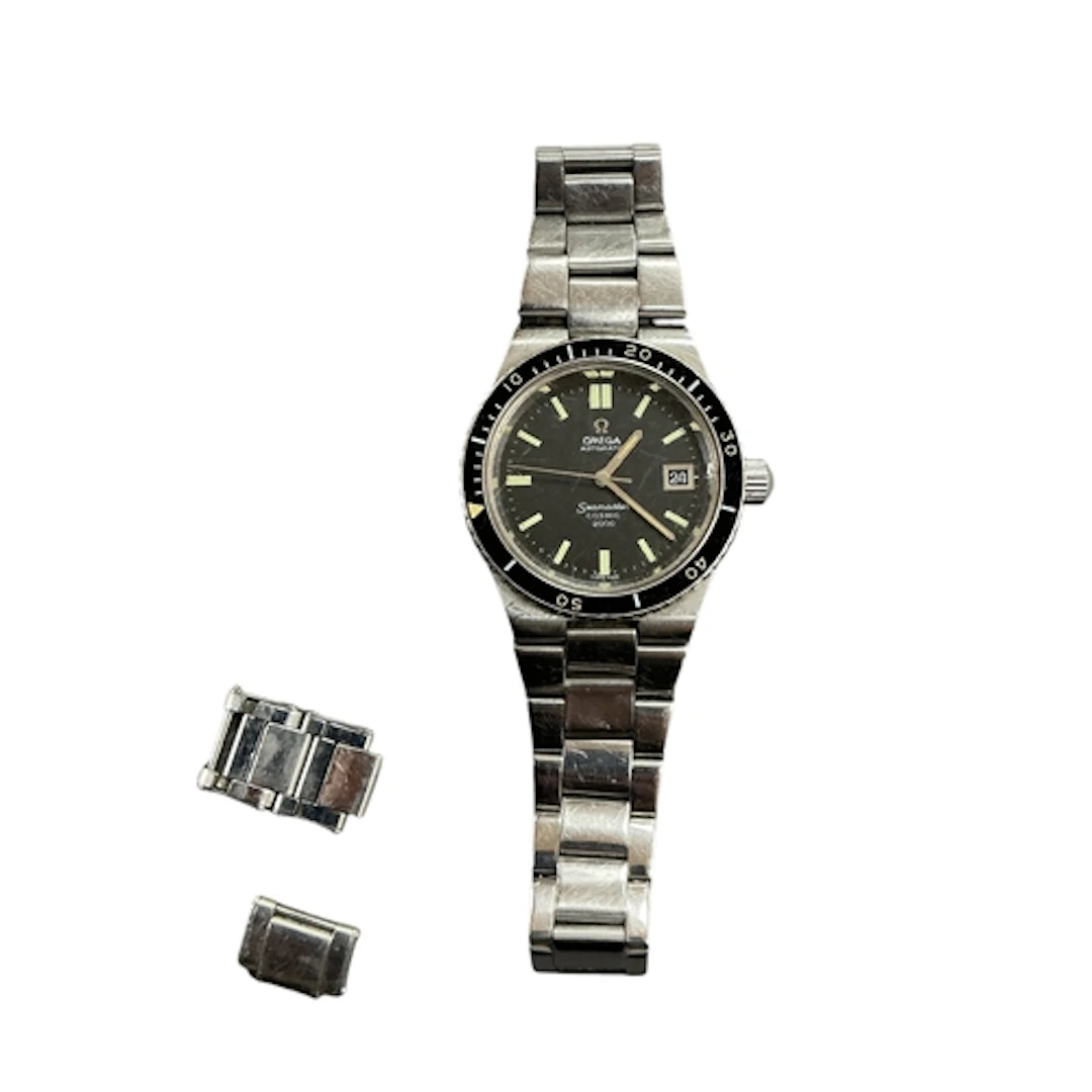 A gentleman's stainless steel Omega Seamaster Cosmic 2000 wr...