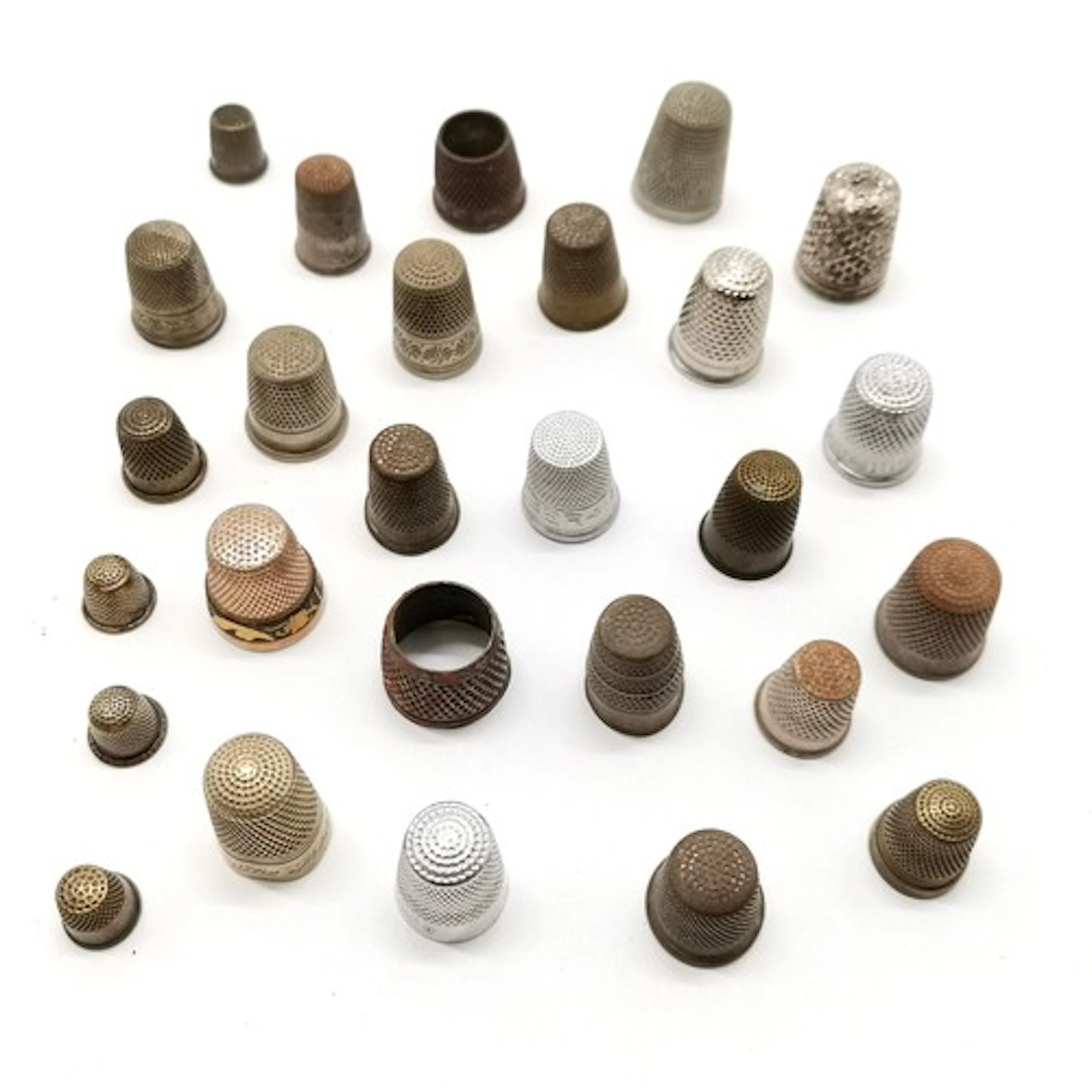 Qty of mostly antique thimbles inc forget-me-not, toledo, re...