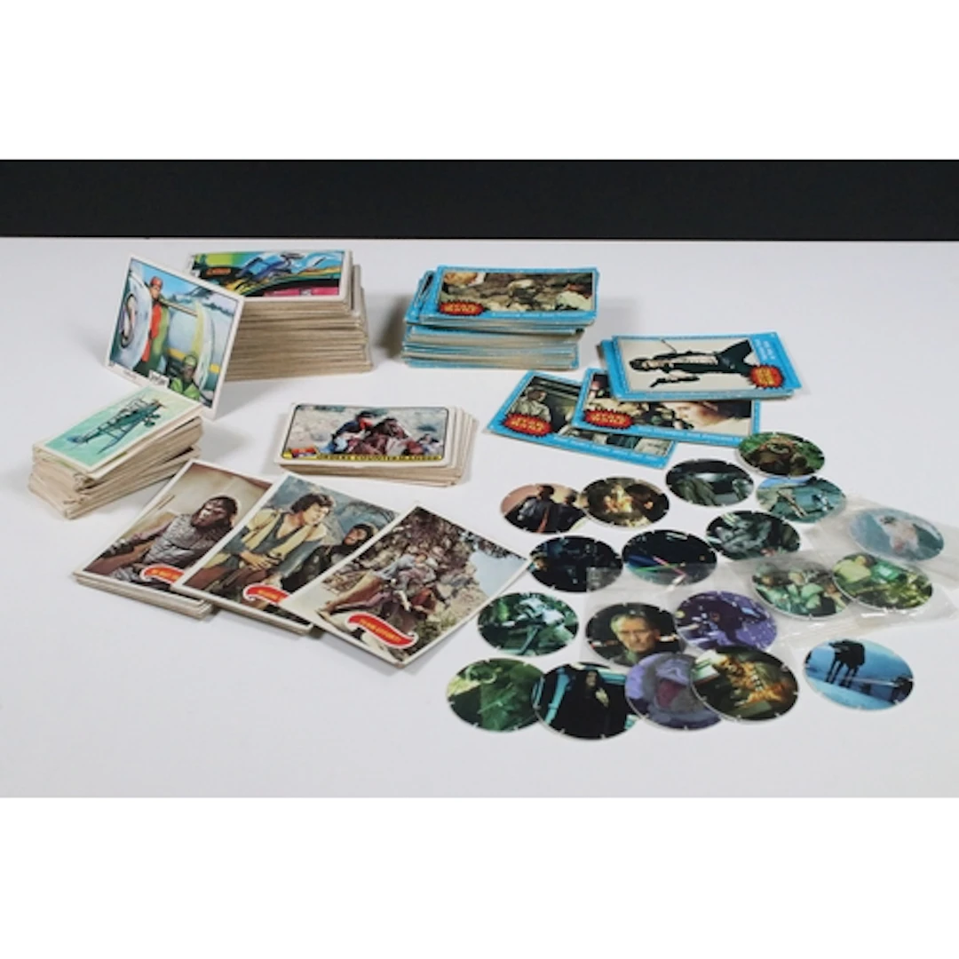 Collection of trading cards to include Topps Star Wars, Angl...