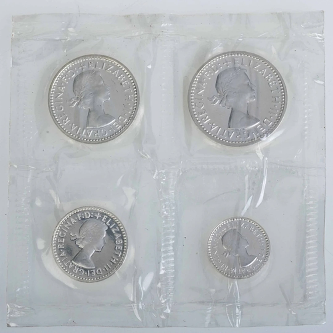 Elizabeth II, 1996 Maundy Set. In Royal Mint Maundy Money bo...