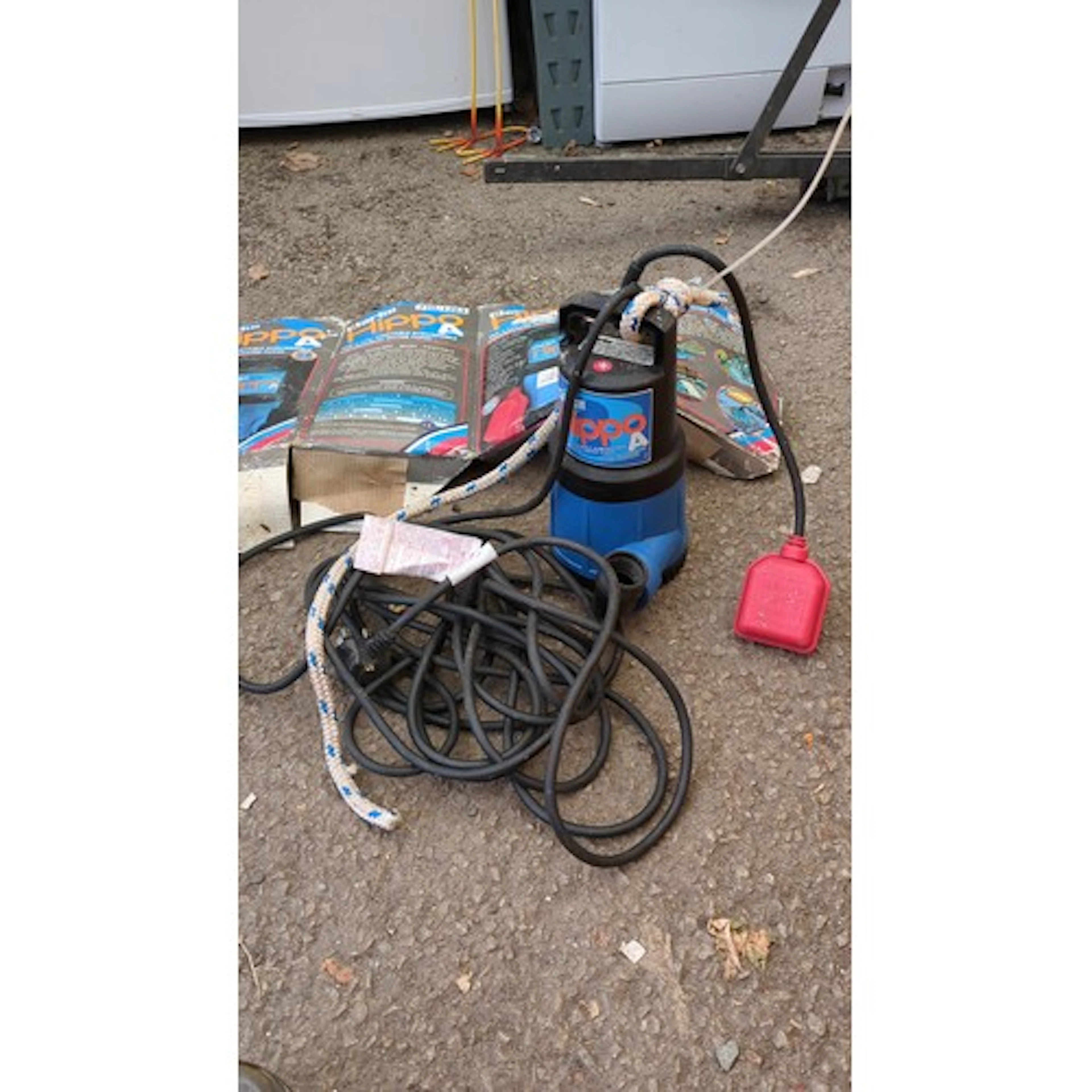Clarke ‘Hippo 3A’ portable submersible centrifugal water pum...
