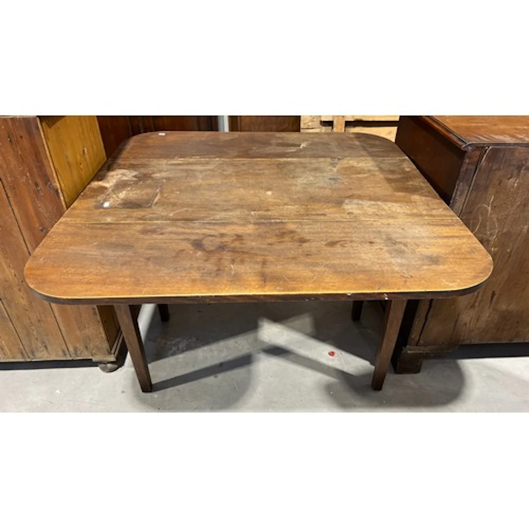 Mahogany drop leaf table, 106cm x 106cm