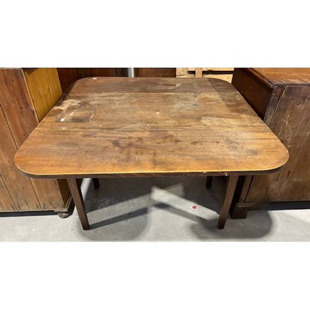 Mahogany drop leaf table, 106cm x 106cm