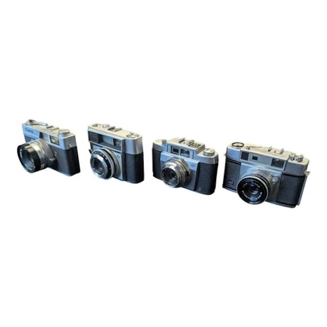 A collection of vintage 20th century 35mm rangefinder / view...