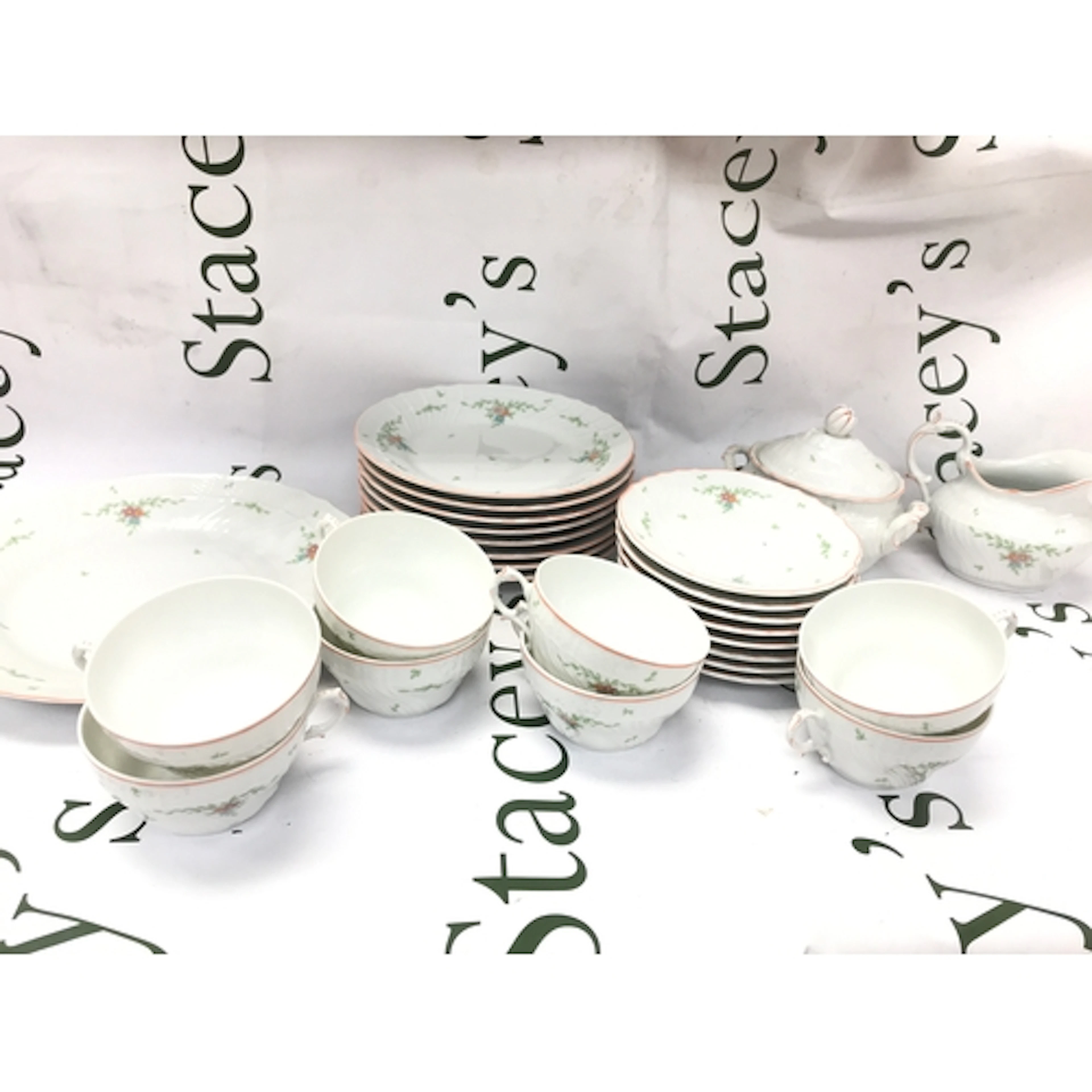 Richard Ginori - Italian porcelain tea and dessert service.
