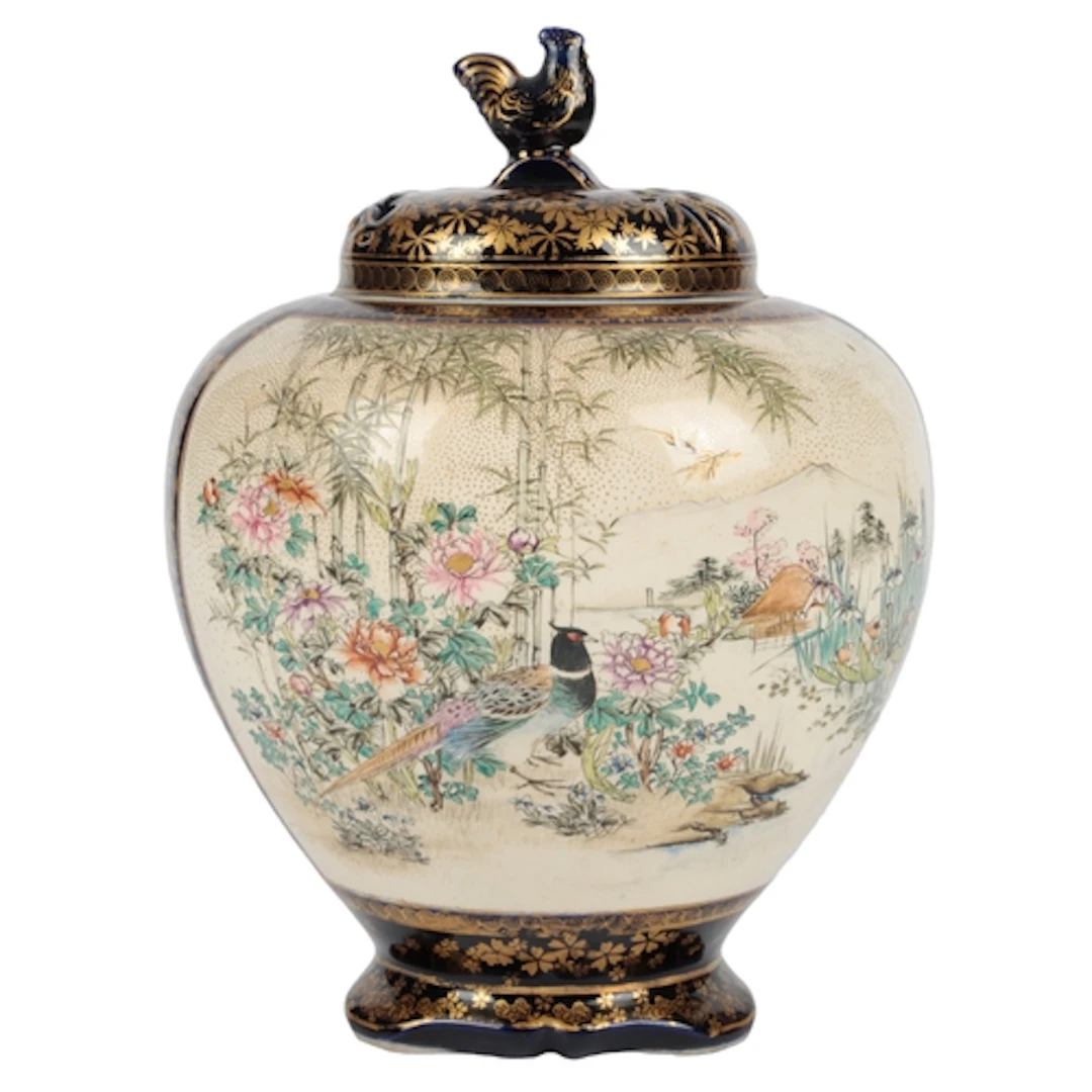 A Japanese Satsuma pottery Koro and cover, early 20th centur...