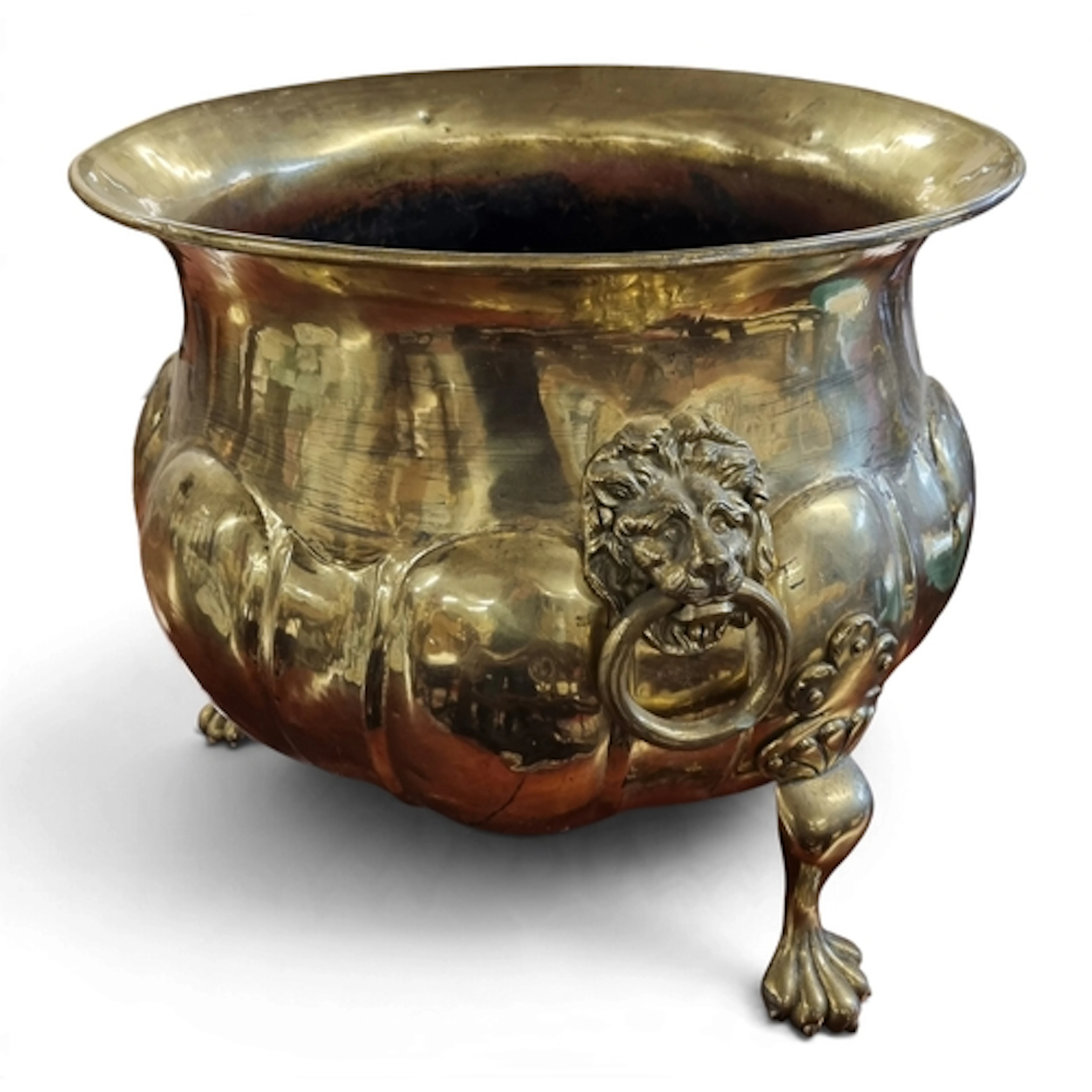 A fantastic quality 19th Century Brass Log Bin with large li...