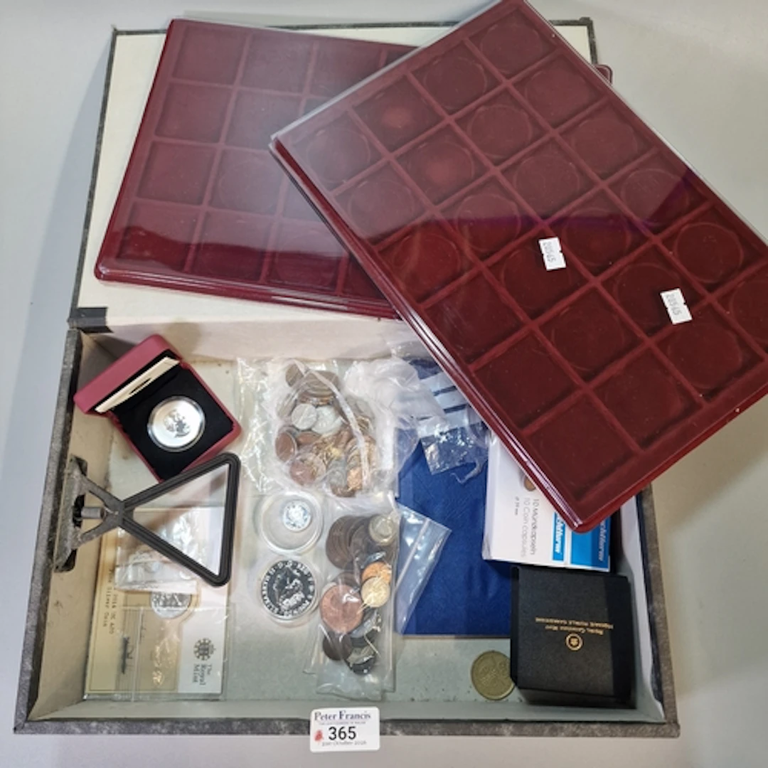 Small collection of GB and foreign coinage to include Royal ...